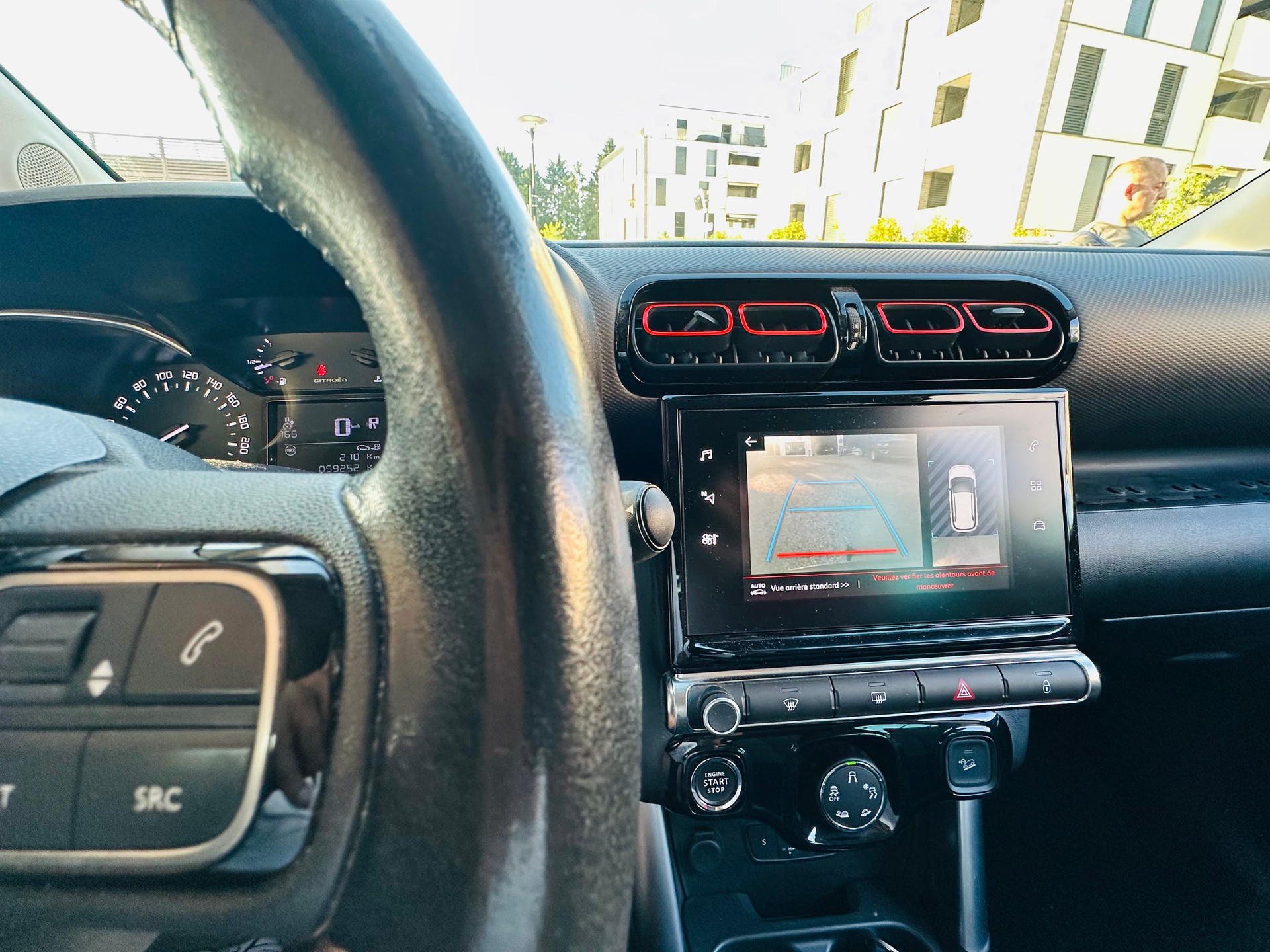 CITROEN C3 Aircross 1.2i PureTech Shine EAT-image-14