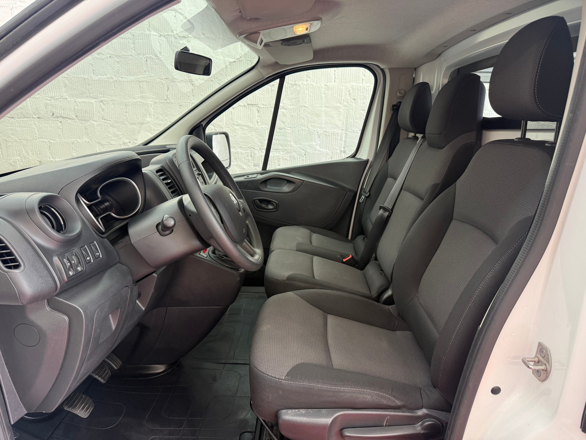 RENAULT Trafic 1.6 ENERGY dCi 95 3.0t Business L1H1-showroom-element-3