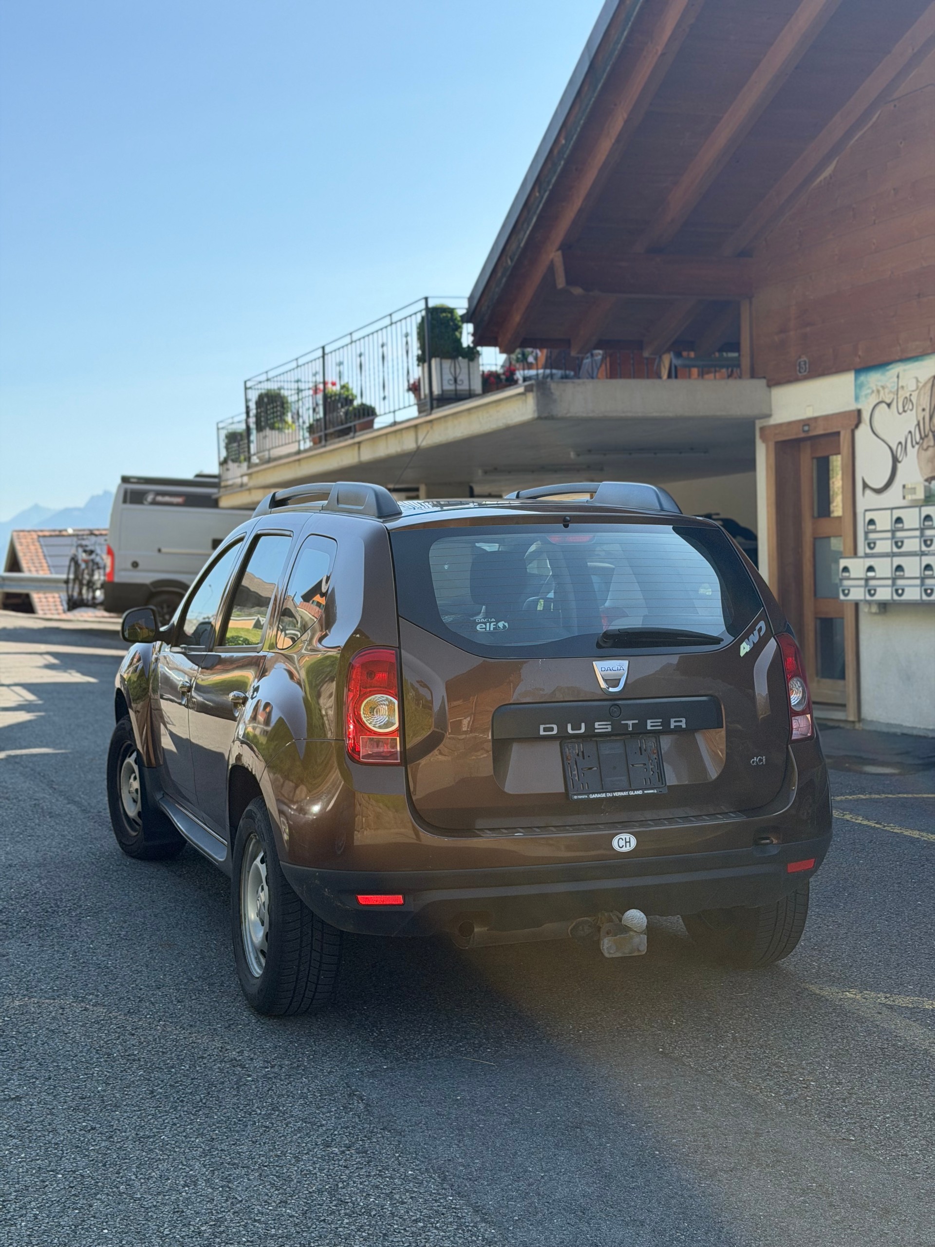 DACIA Duster 1.5 dCi Lauréate 4x4-image-2