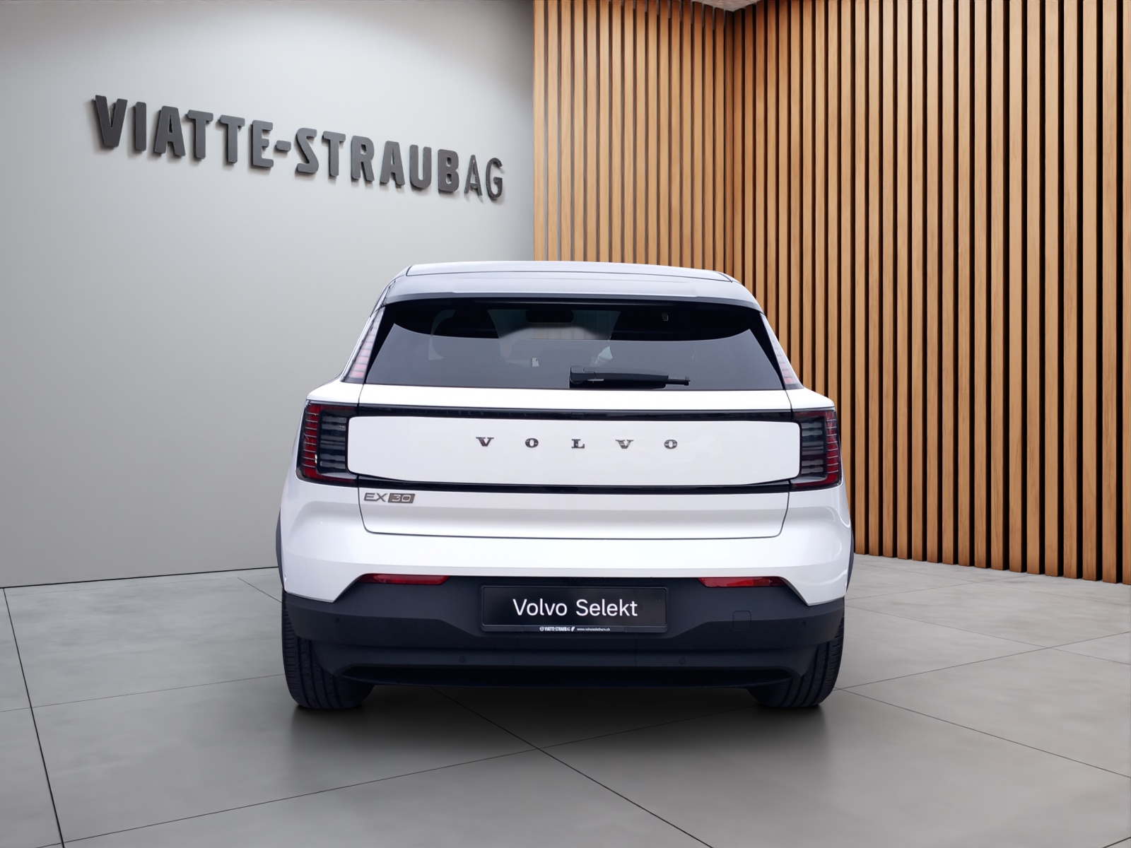 VOLVO EX30 E60 Ultra-showroom-element-3