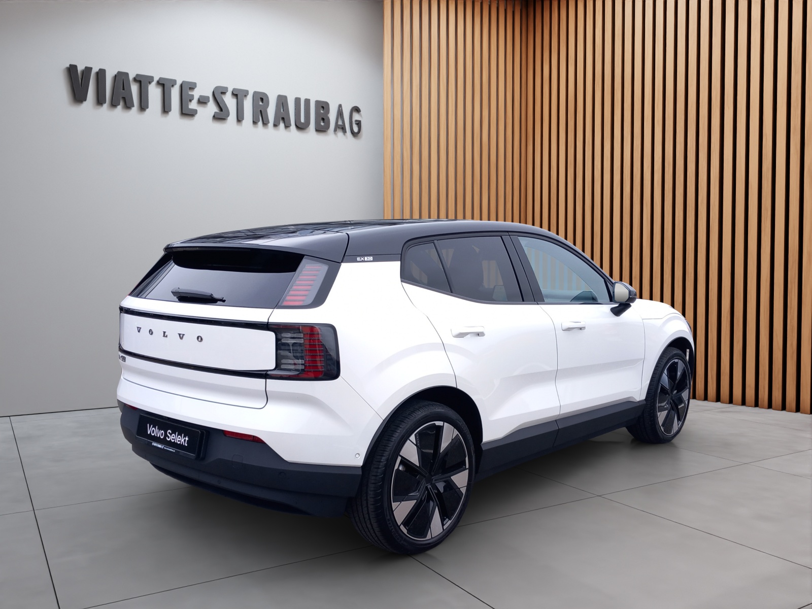 VOLVO EX30 E60 Ultra-showroom-element-2
