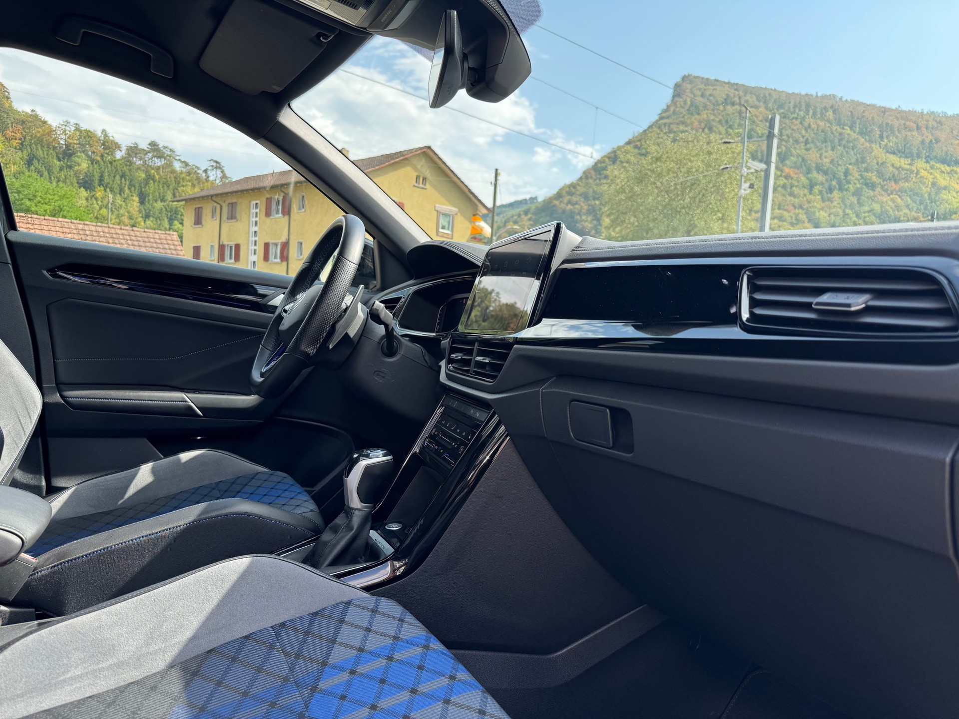 VW T-Roc 2.0 TSI R Performance Akrapovic DSG 4Motion-image-11