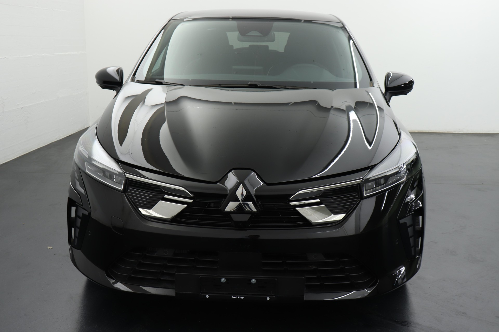 MITSUBISHI Colt 1.6 HEV Instyle-showroom-element-1