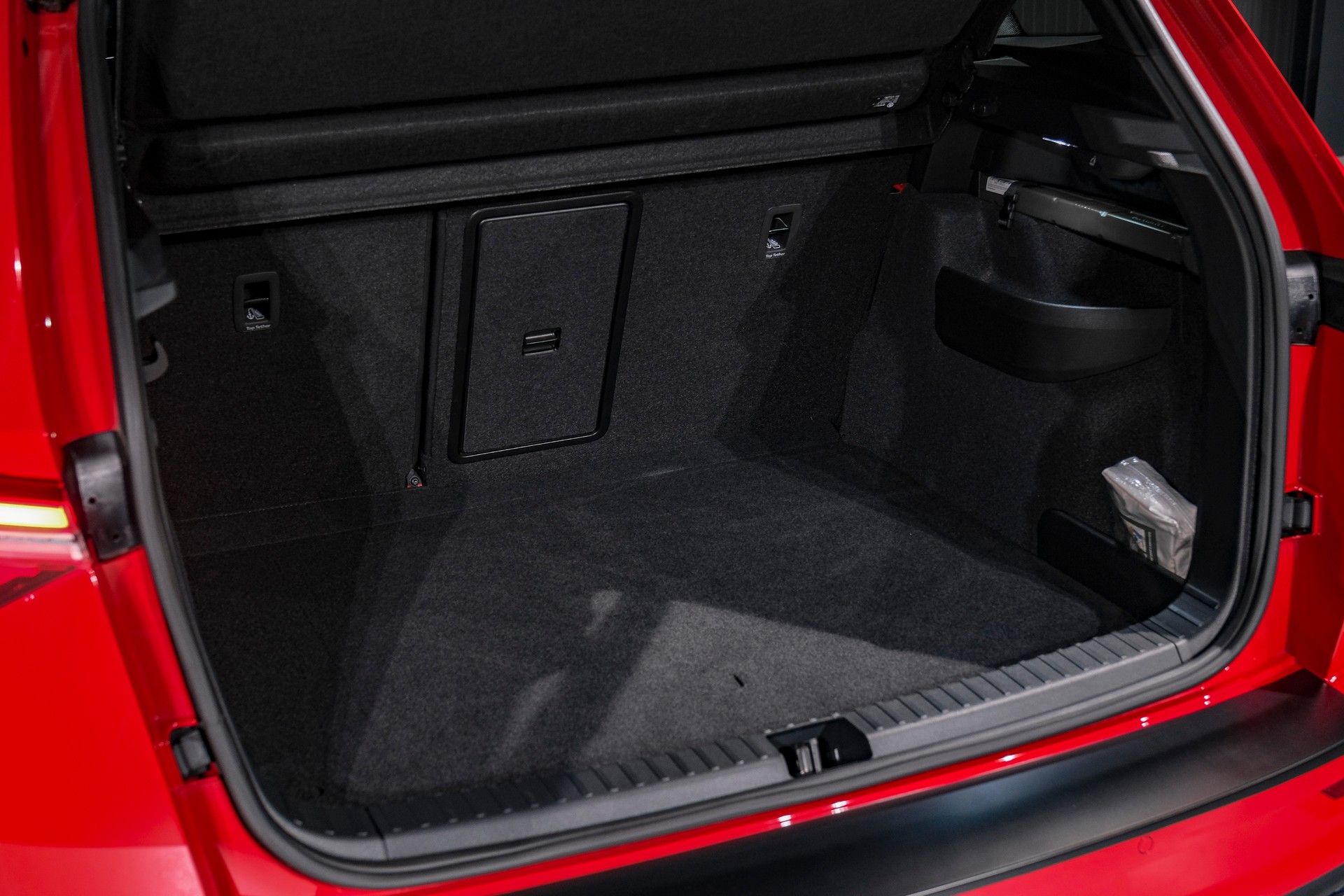SKODA Karoq 2.0 TSI SportLine 4x4 DSG-image-25