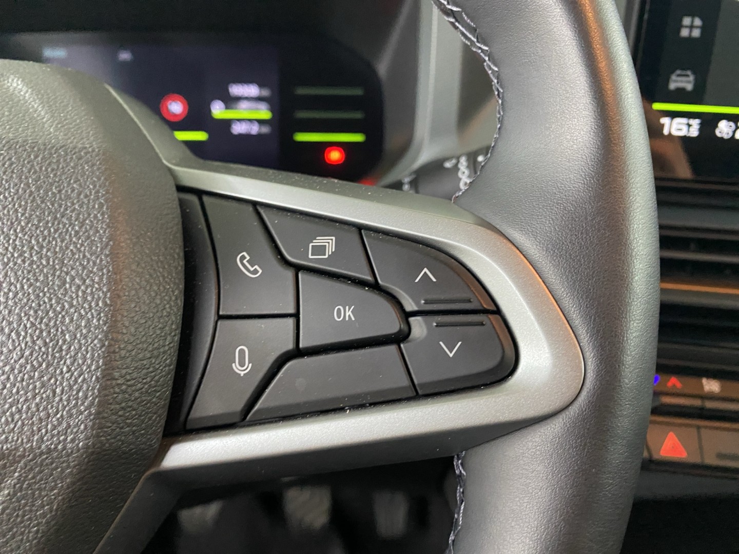 DACIA Duster TCe 130 48V Extreme 4x4-image-15