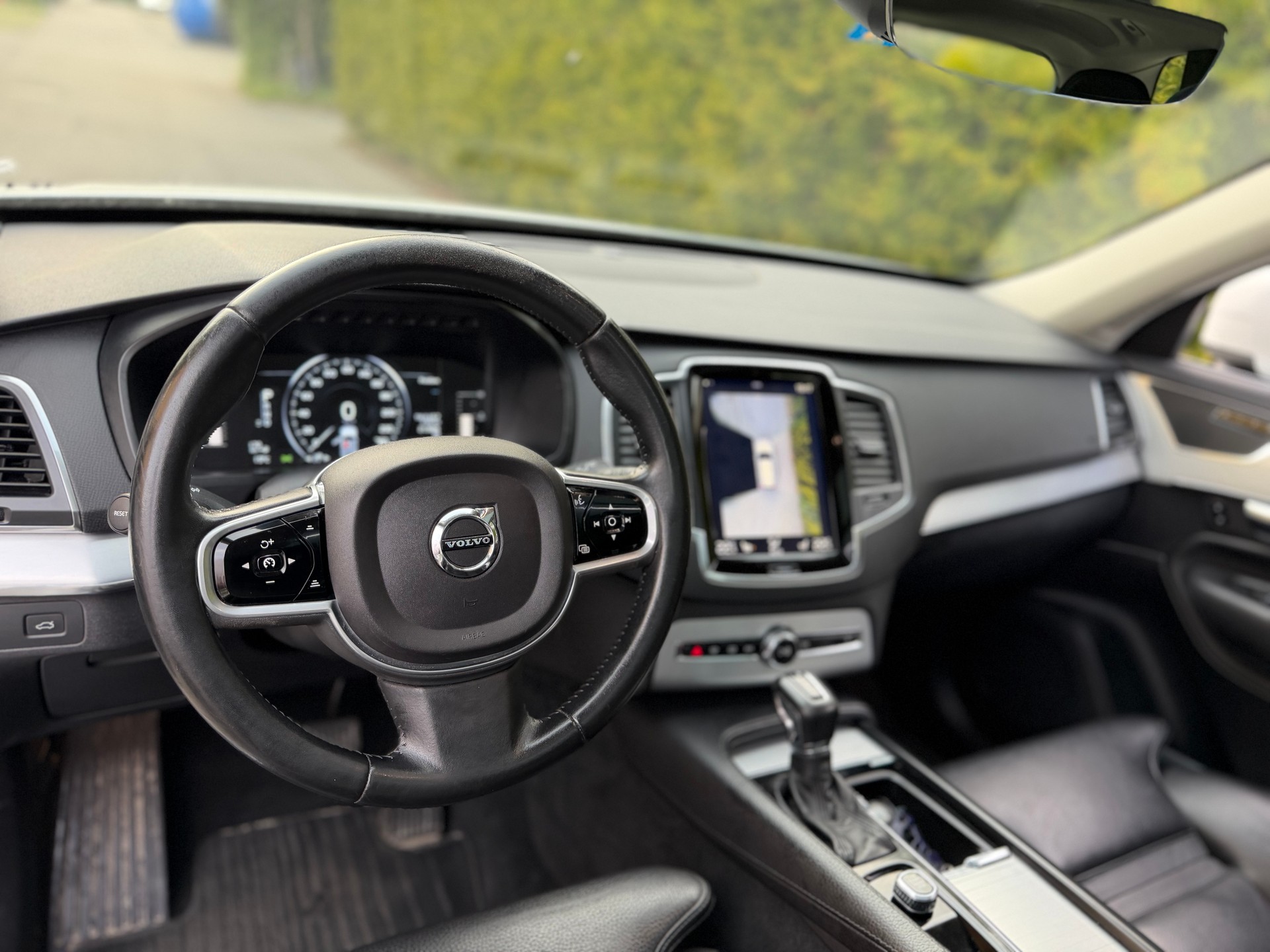 VOLVO XC90 T6 AWD R-Design Geartronic-image-12