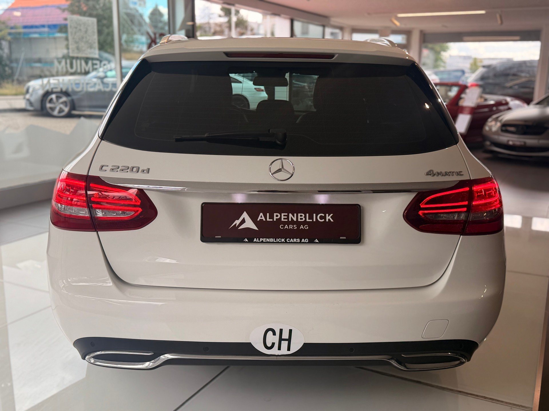 MERCEDES-BENZ C 220 d Avantgarde 4Matic 9G-Tronic-image-7