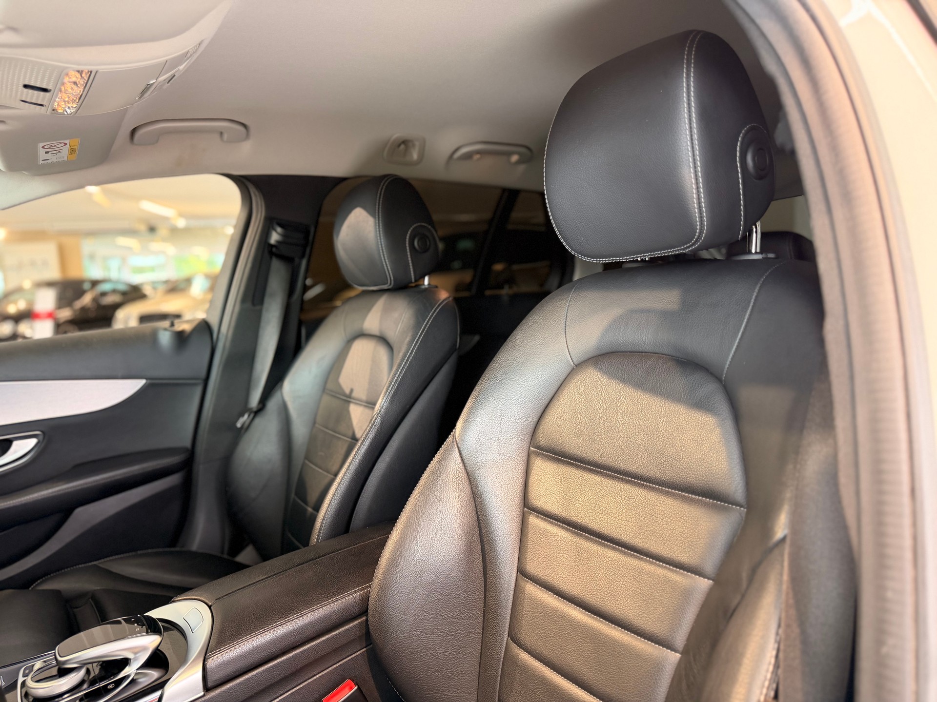 MERCEDES-BENZ C 220 d Avantgarde 4Matic 9G-Tronic-image-16