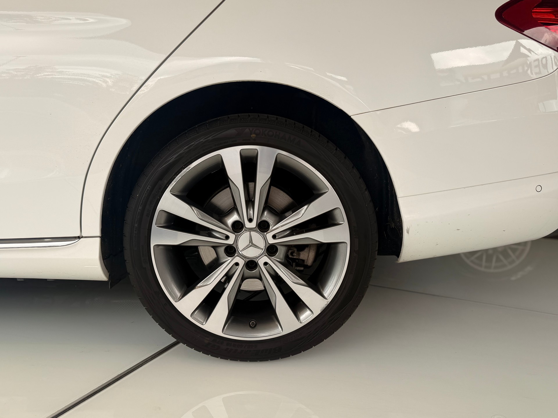 MERCEDES-BENZ C 220 d Avantgarde 4Matic 9G-Tronic-image-11