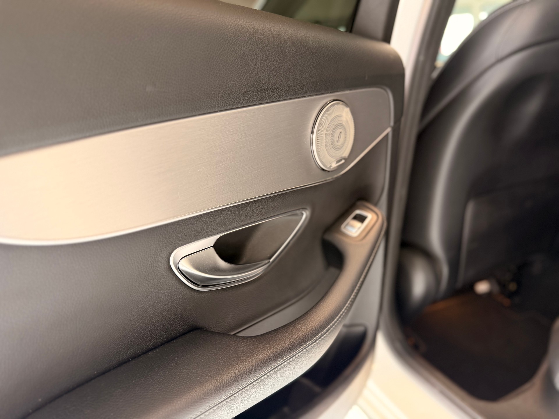 MERCEDES-BENZ C 220 d Avantgarde 4Matic 9G-Tronic-image-20