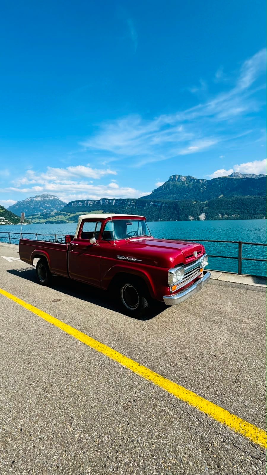 FORD F100 V8