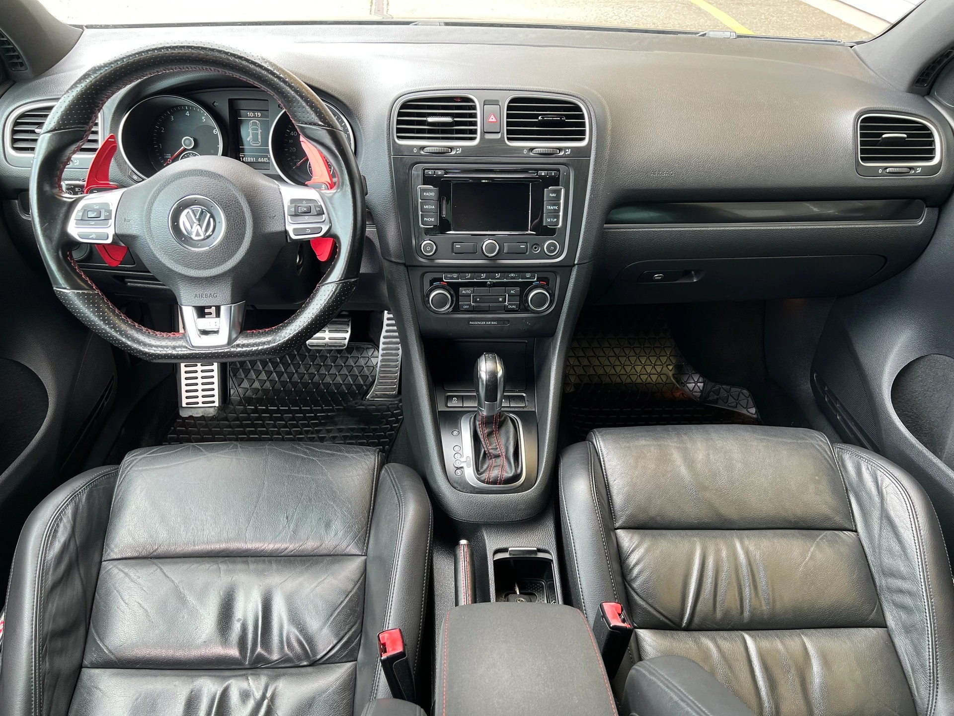 VW Golf 2.0 TSI GTI DSG-image-9