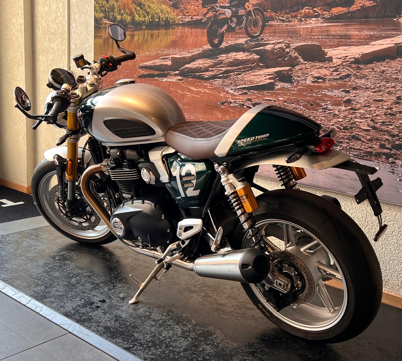TRIUMPH Speed Twin 1200 RS Cafe Racer Edition-image-4