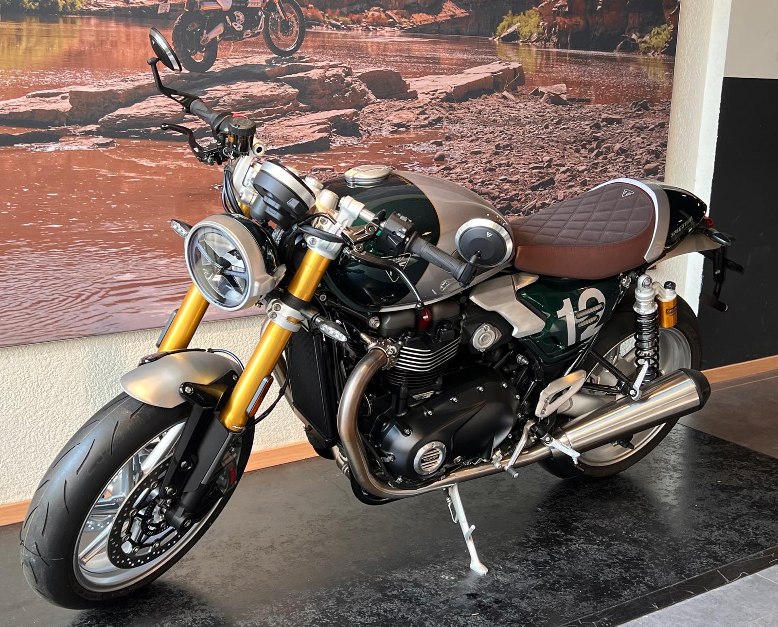 TRIUMPH Speed Twin 1200 RS Cafe Racer Edition-image-2