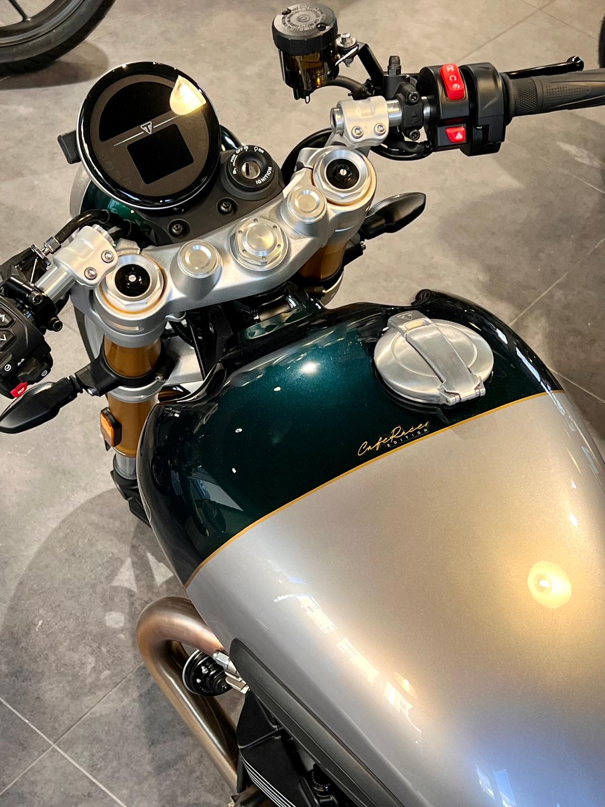 TRIUMPH Speed Twin 1200 RS Cafe Racer Edition-image-6
