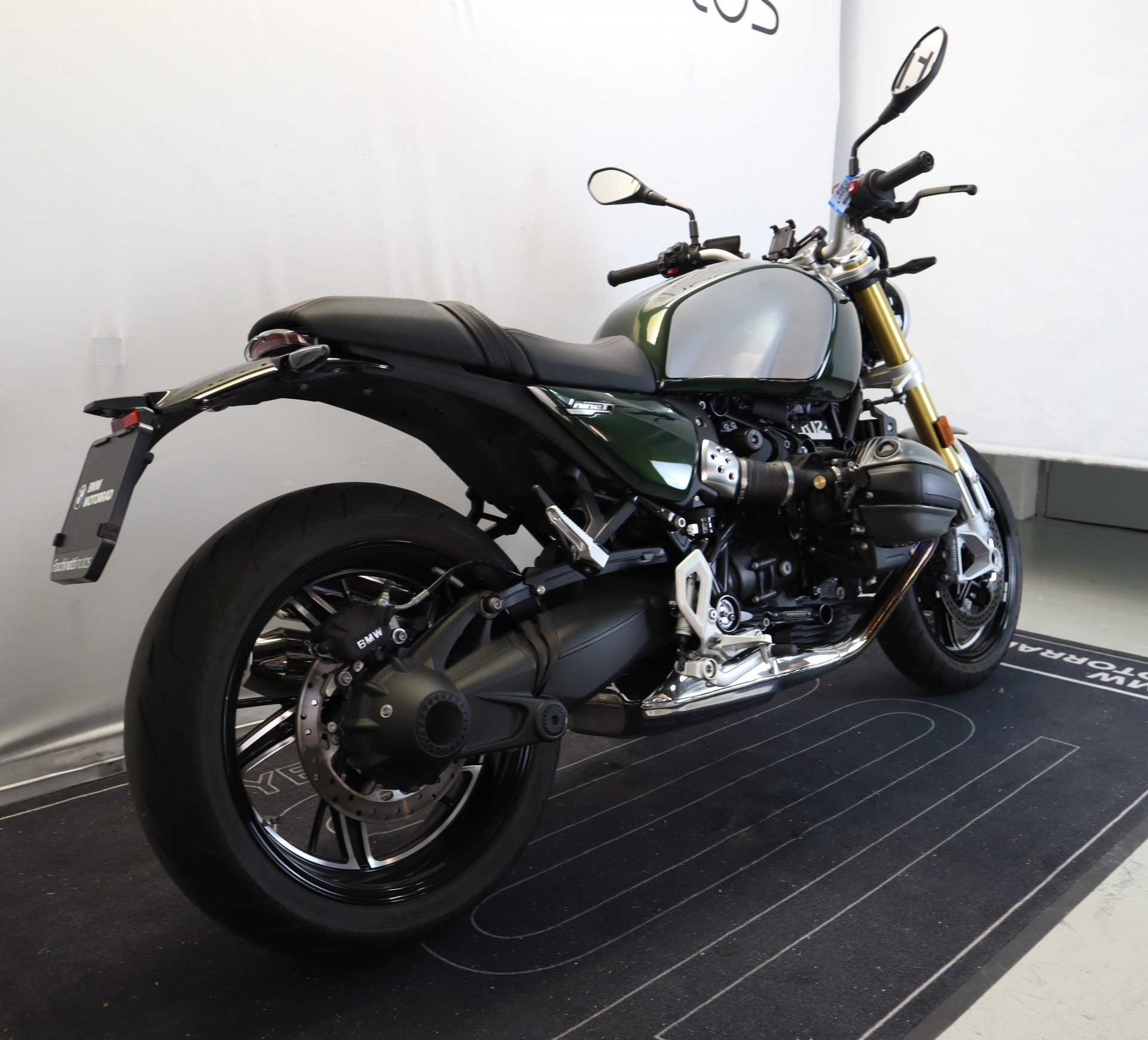 BMW R 12 nineT-image-2