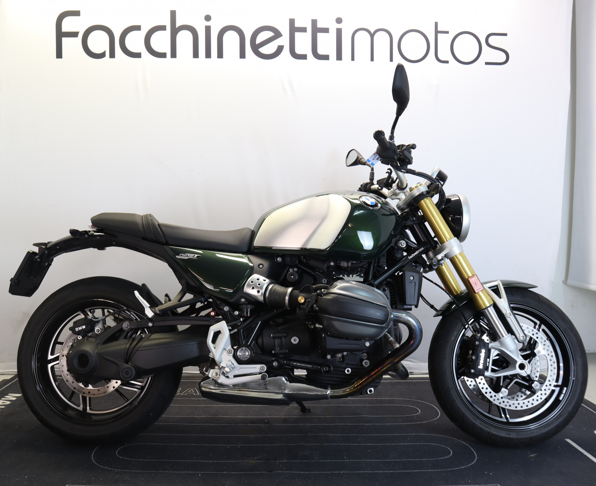 BMW R 12 nineT-image-0