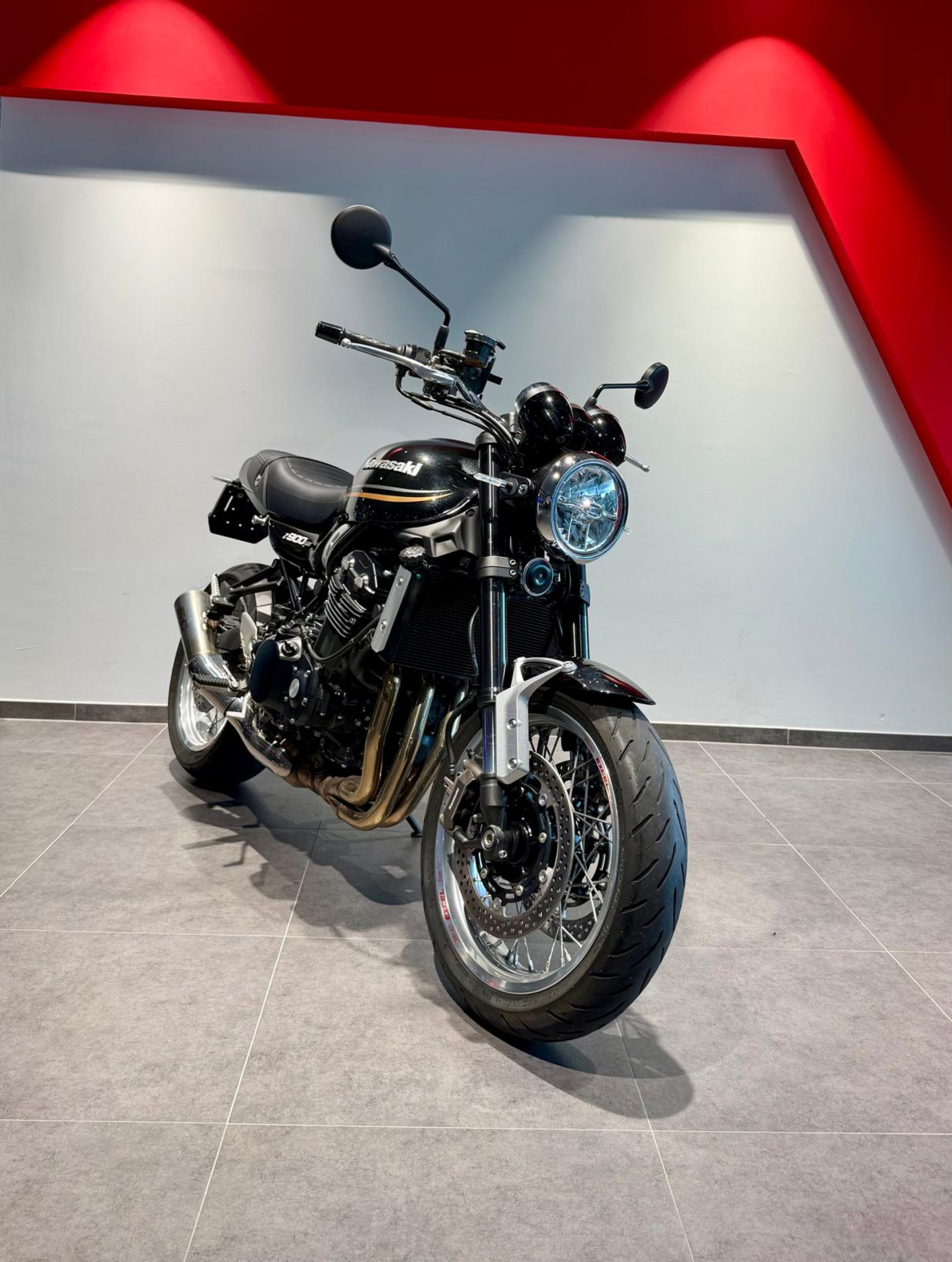 KAWASAKI Z 900 RS-image-0