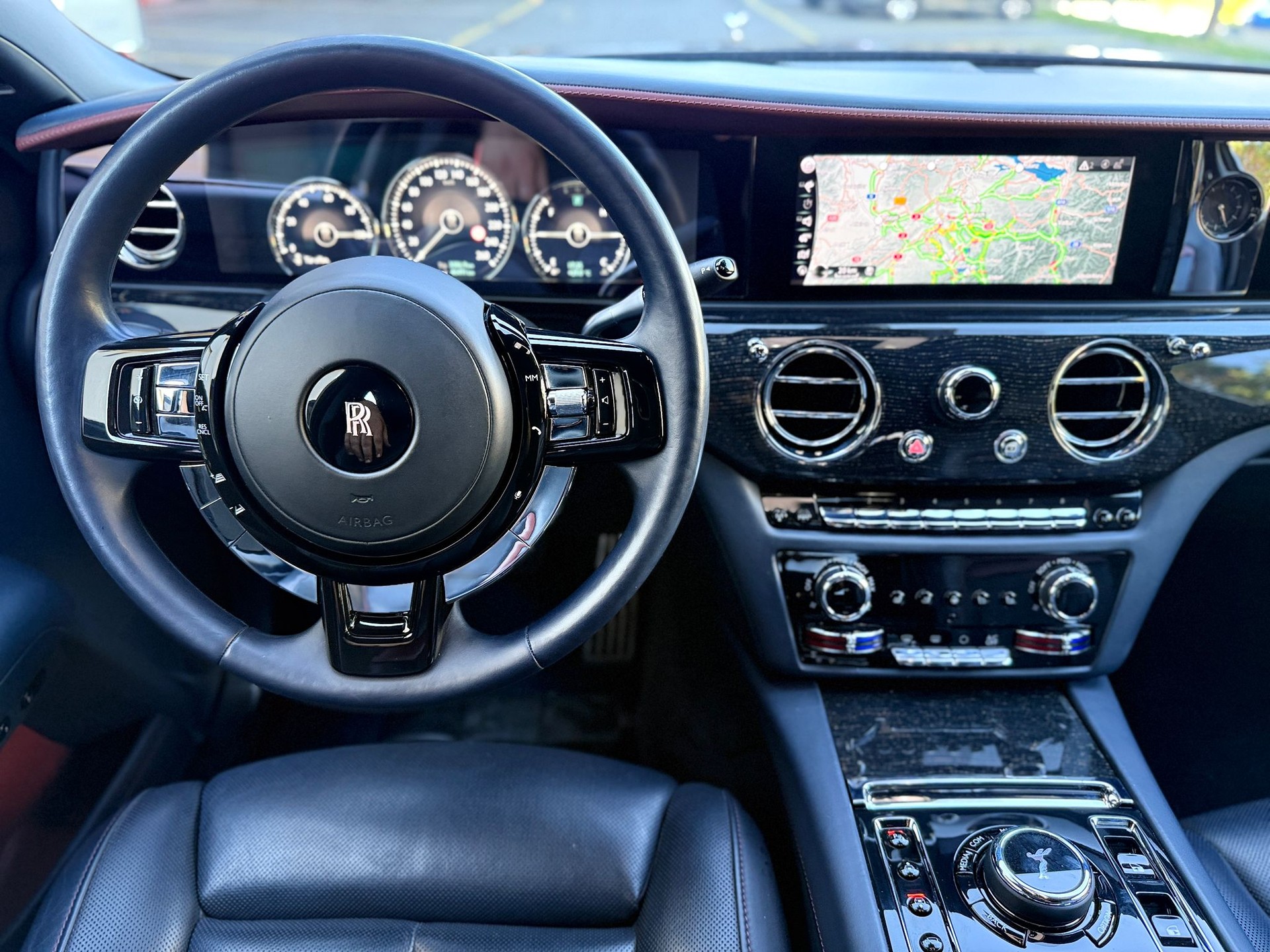 ROLLS-ROYCE Ghost 6.7 V12-image-16