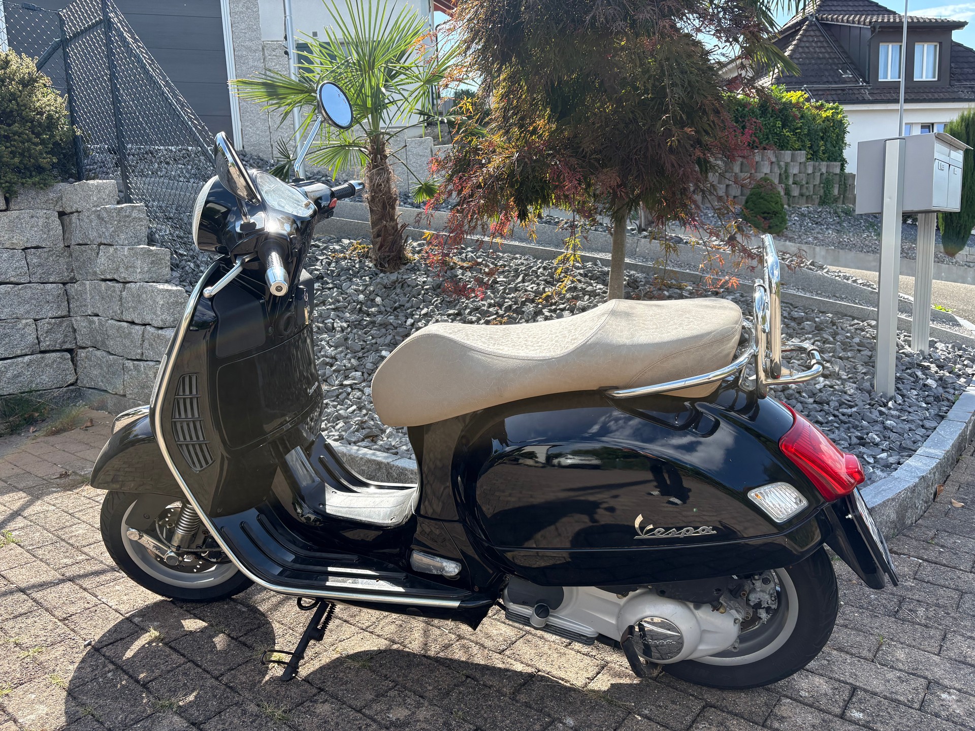 PIAGGIO Vespa GTS 250 i.e.-image-2