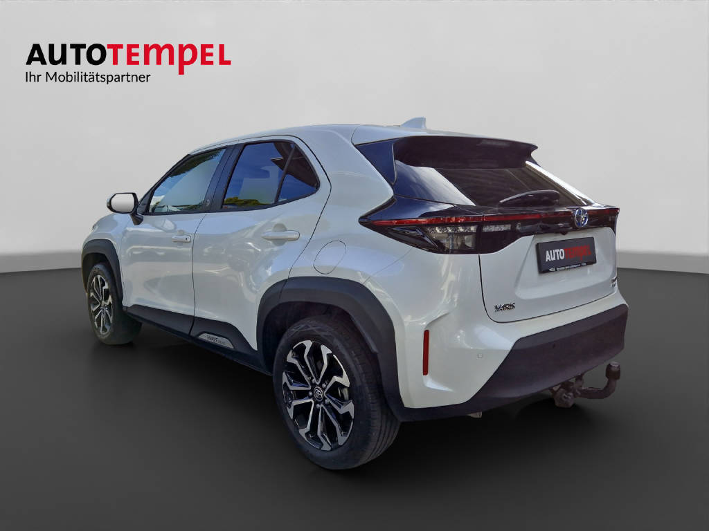 TOYOTA Yaris Cross 1.5 VVT-i HSD Tren-showroom-element-2