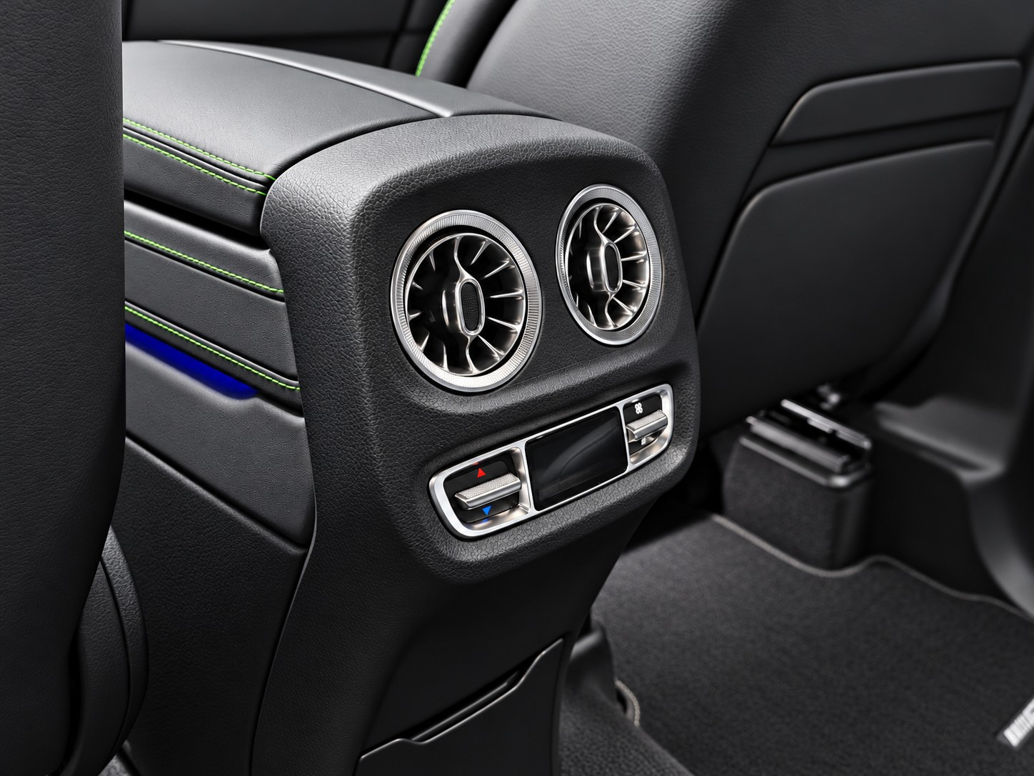 MERCEDES-BENZ G 63 AMG * CH FAHRZEUG AUS 1. HAND *-image-17