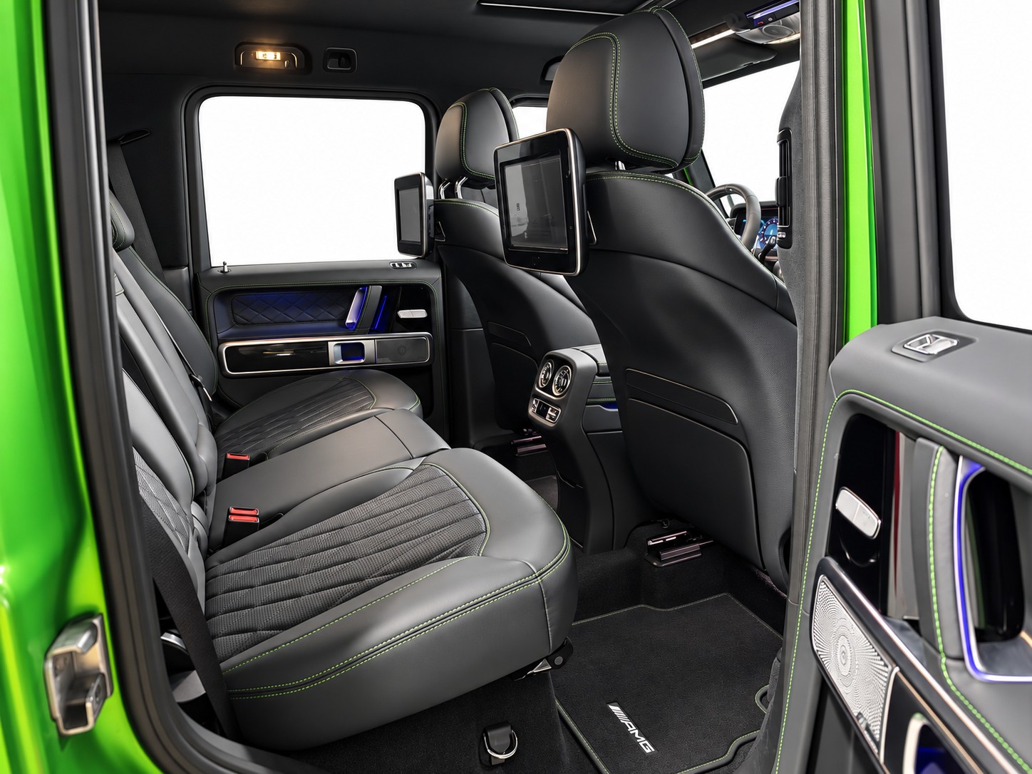 MERCEDES-BENZ G 63 AMG * CH FAHRZEUG AUS 1. HAND *-image-12