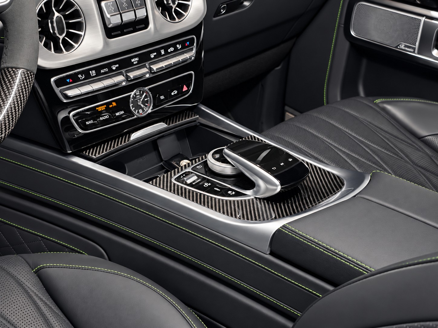 MERCEDES-BENZ G 63 AMG * CH FAHRZEUG AUS 1. HAND *-image-16