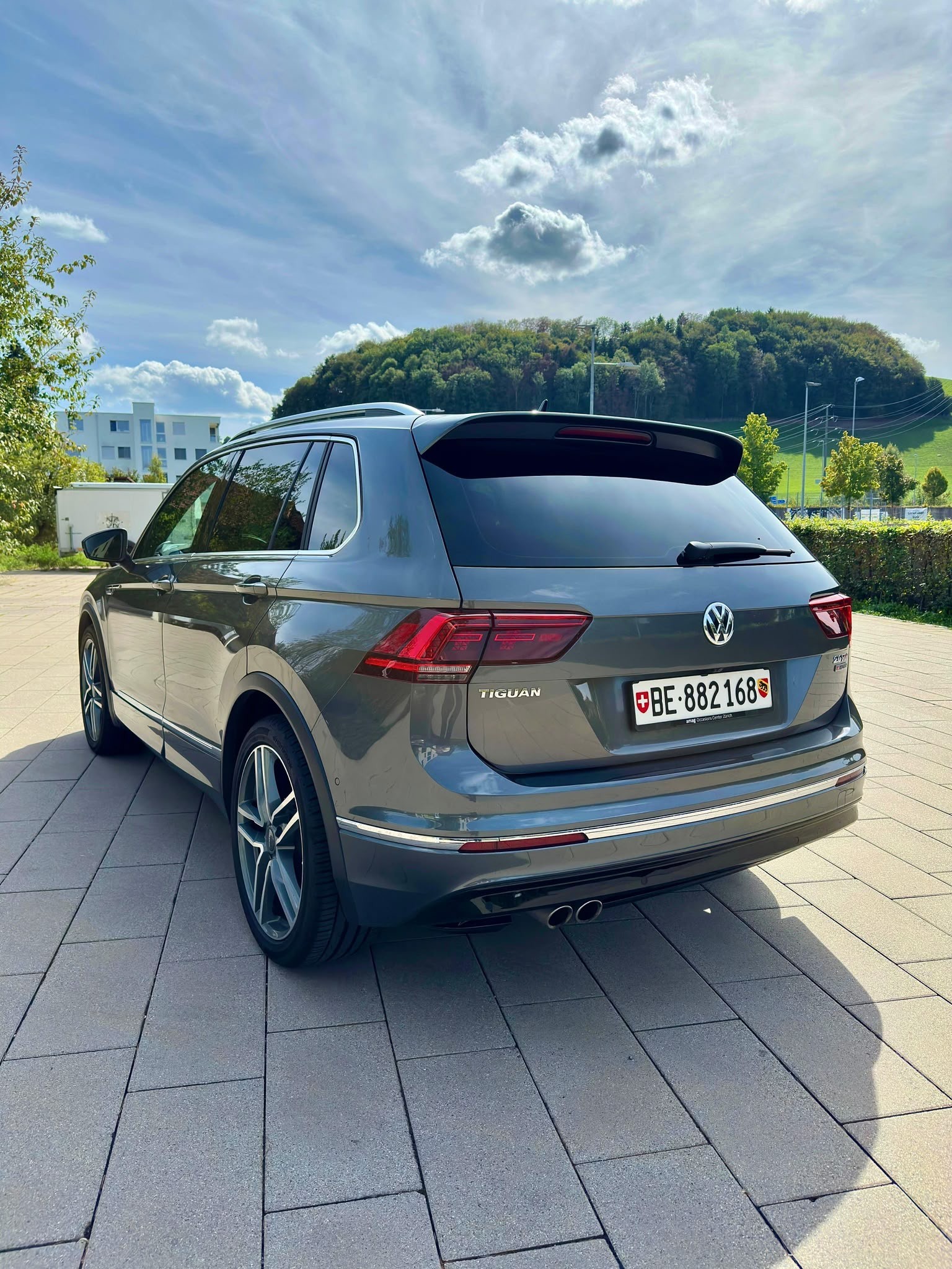 VW Tiguan 2.0 TDI SCR Highline 4Motion DSG-image-8