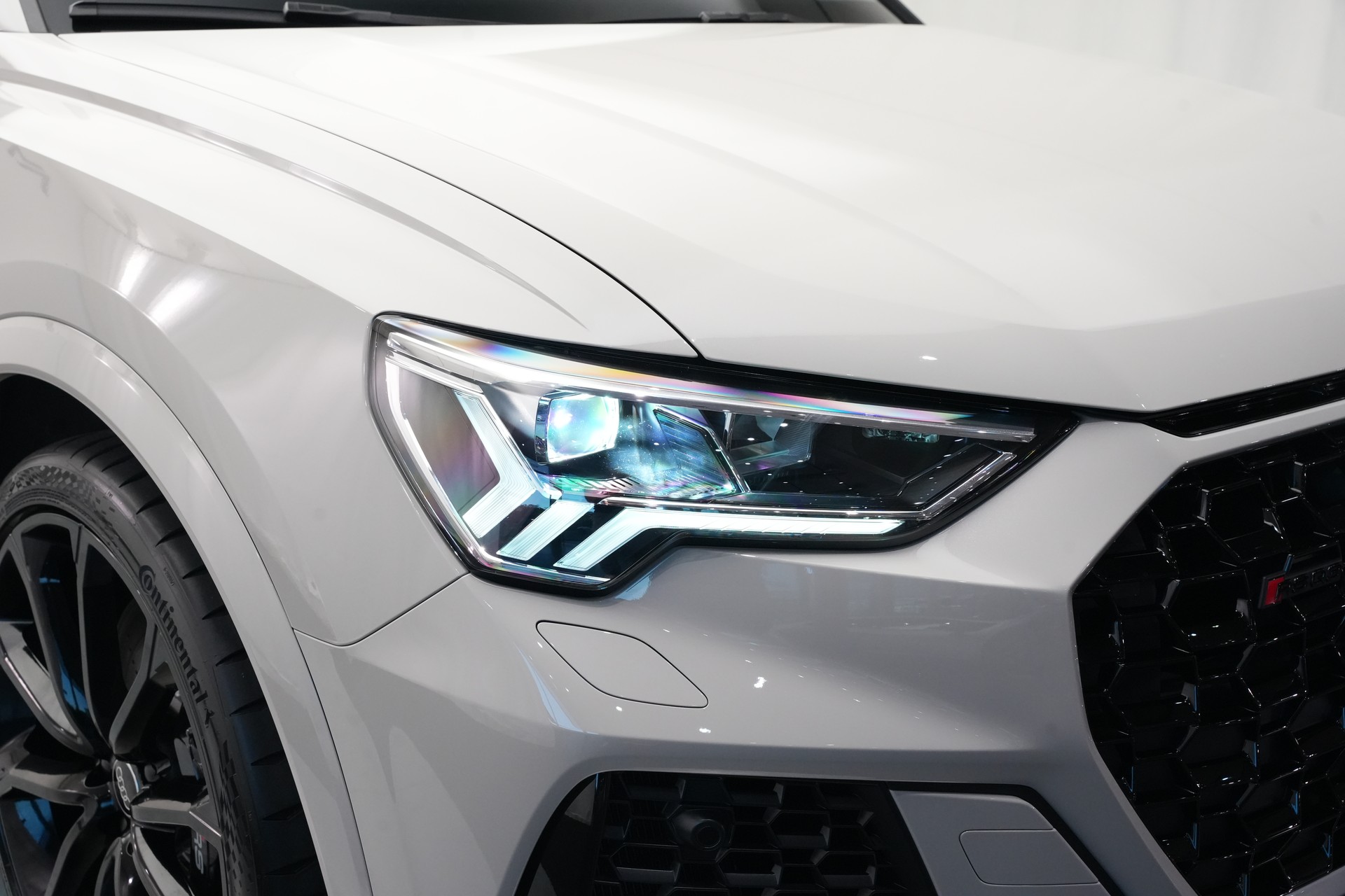 AUDI RS Q3 Sportback quattro S tronic *CH-Fahrzeug* *Sonos* *Sportfahrwerk Plus*-image-41