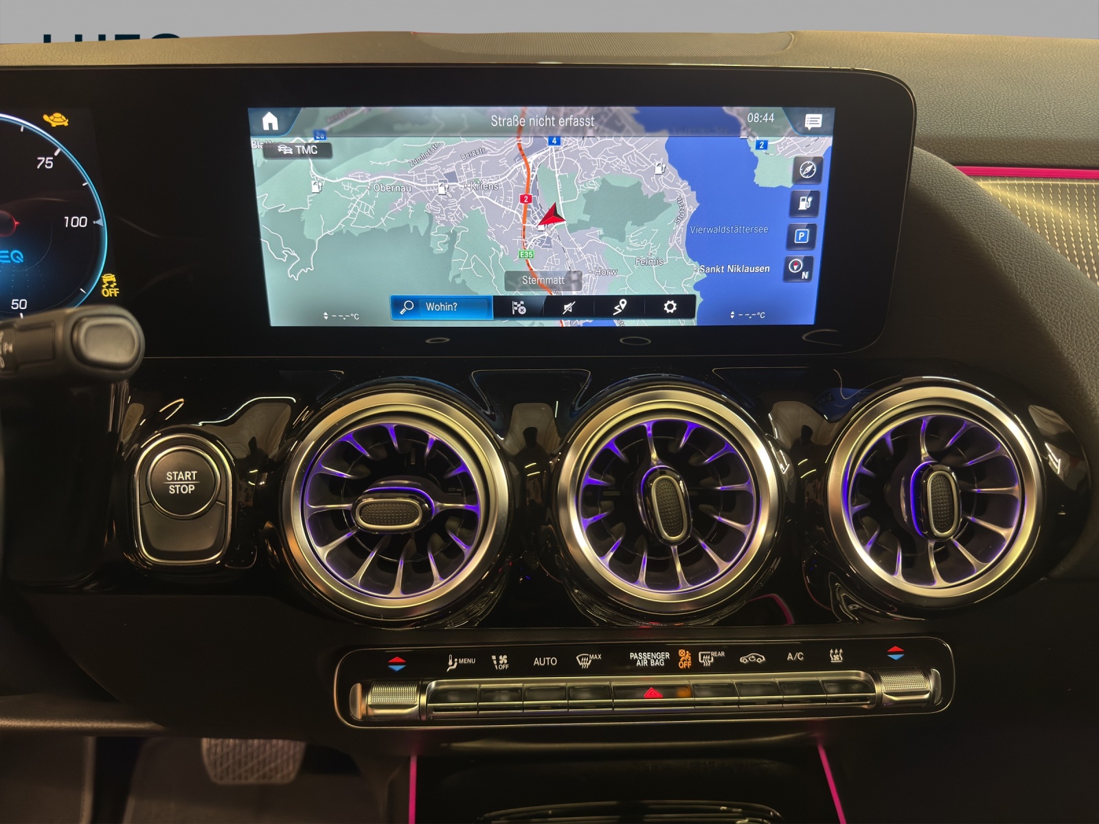 MERCEDES-BENZ EQA 300 4M - Progressive / Rückfahrkamera / Panorama-Dach / Ambiente-Licht-image-11
