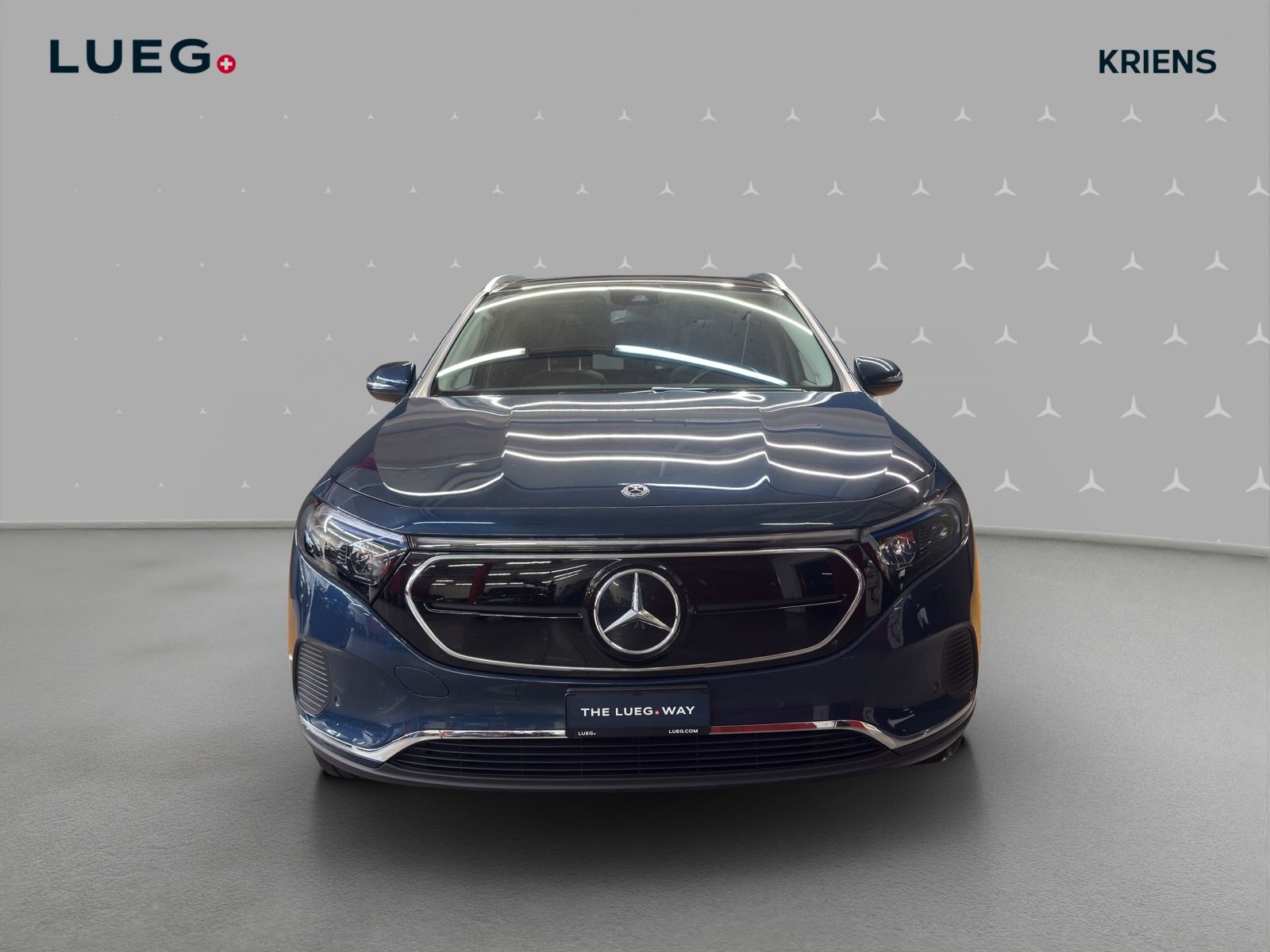MERCEDES-BENZ EQA 300 4M - Progressive / Rückfahrkamera / Panorama-Dach / Ambiente-Licht-image-5