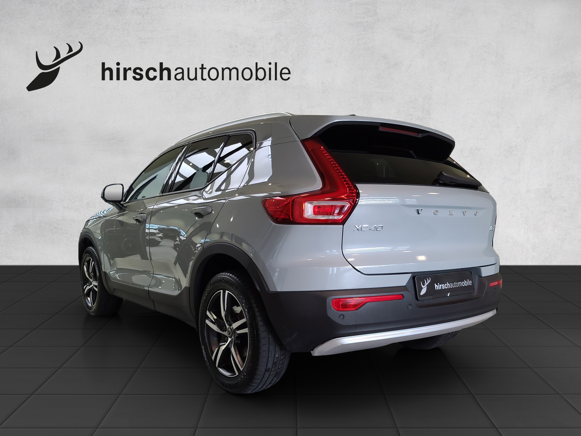 VOLVO XC40 2.0 B3 MH XCITE-showroom-element-1