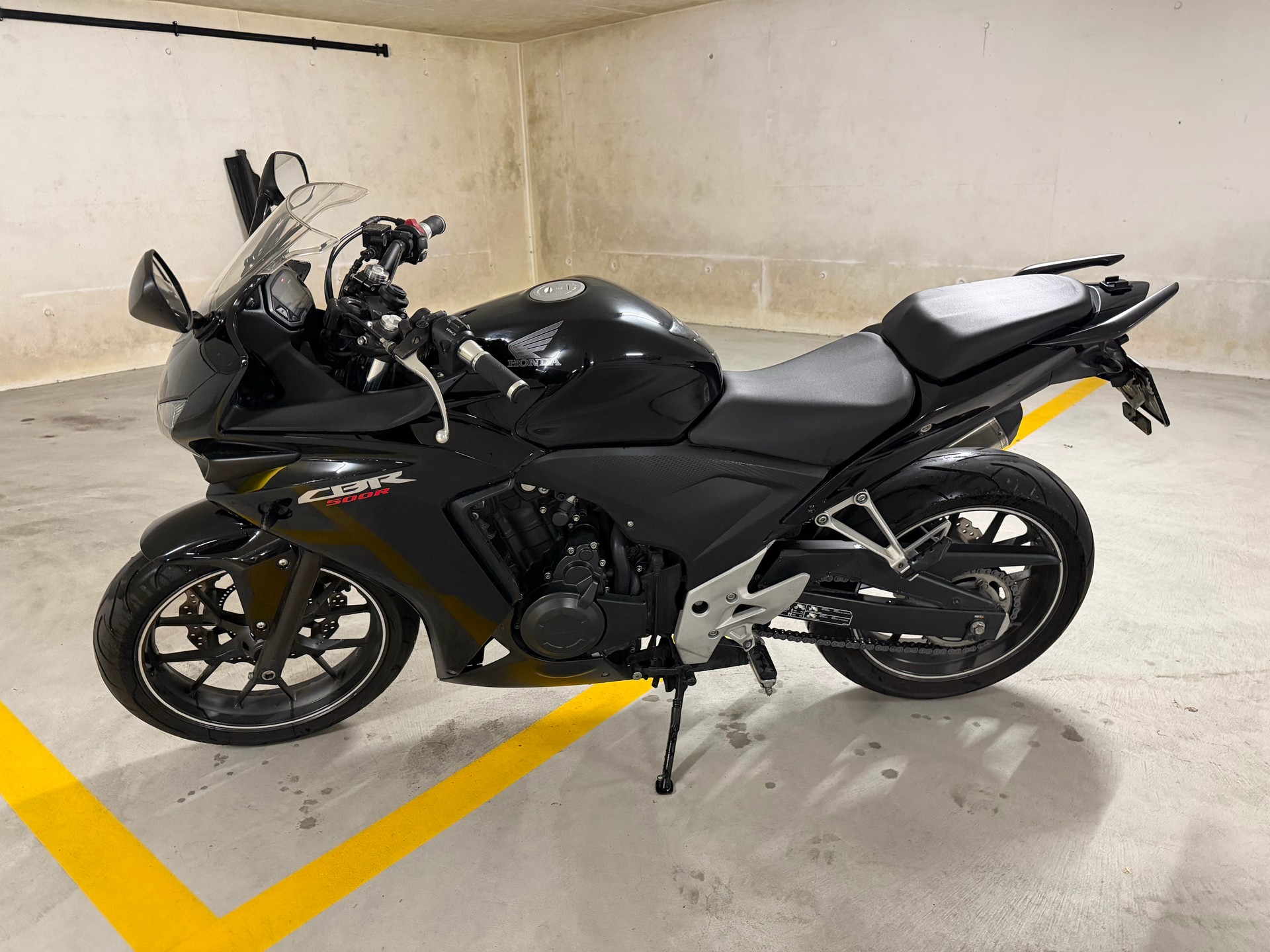 HONDA CBR 500 RA ABS-image-2