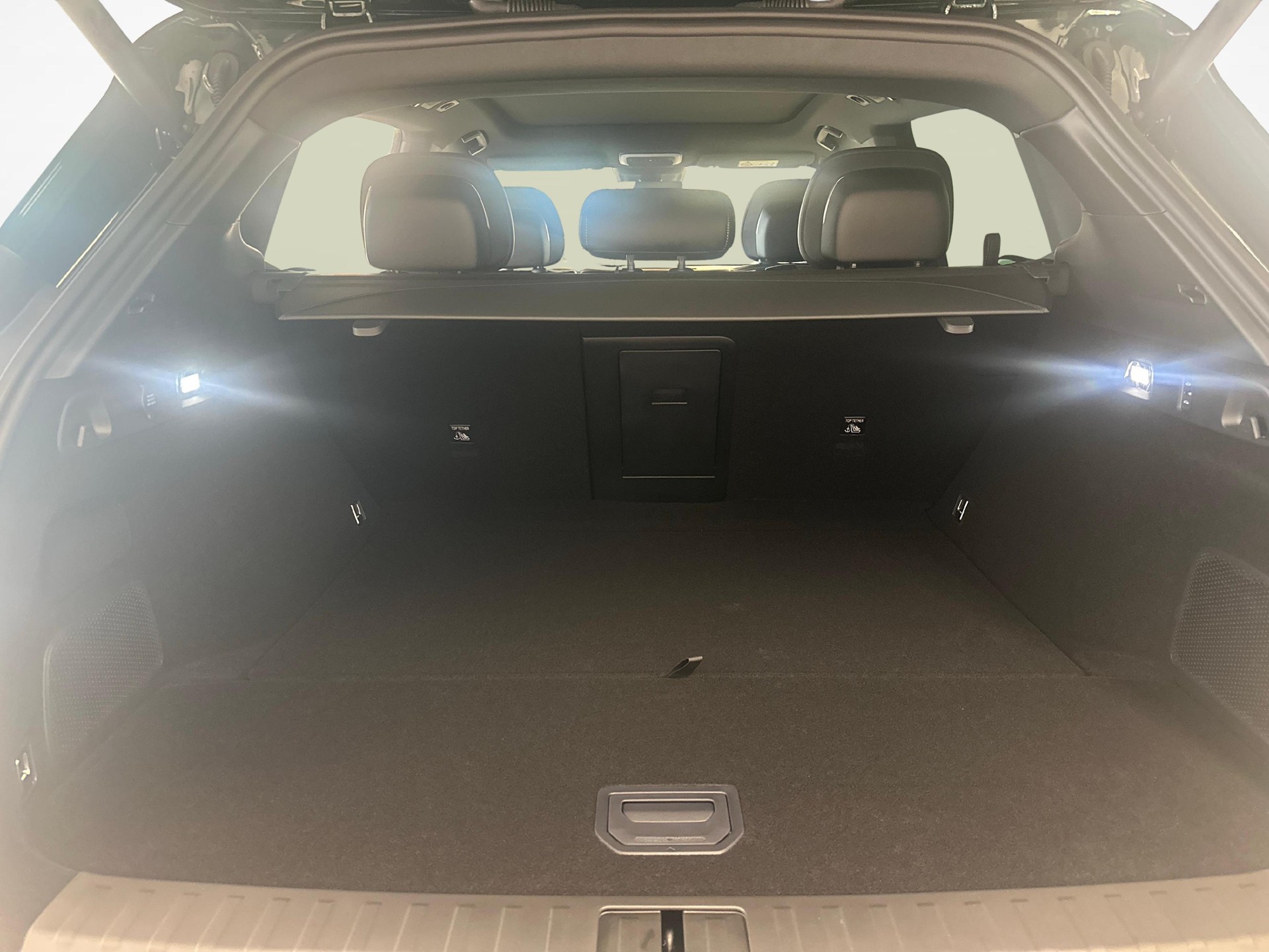 ZEEKR 7X Privilege AWD-image-11