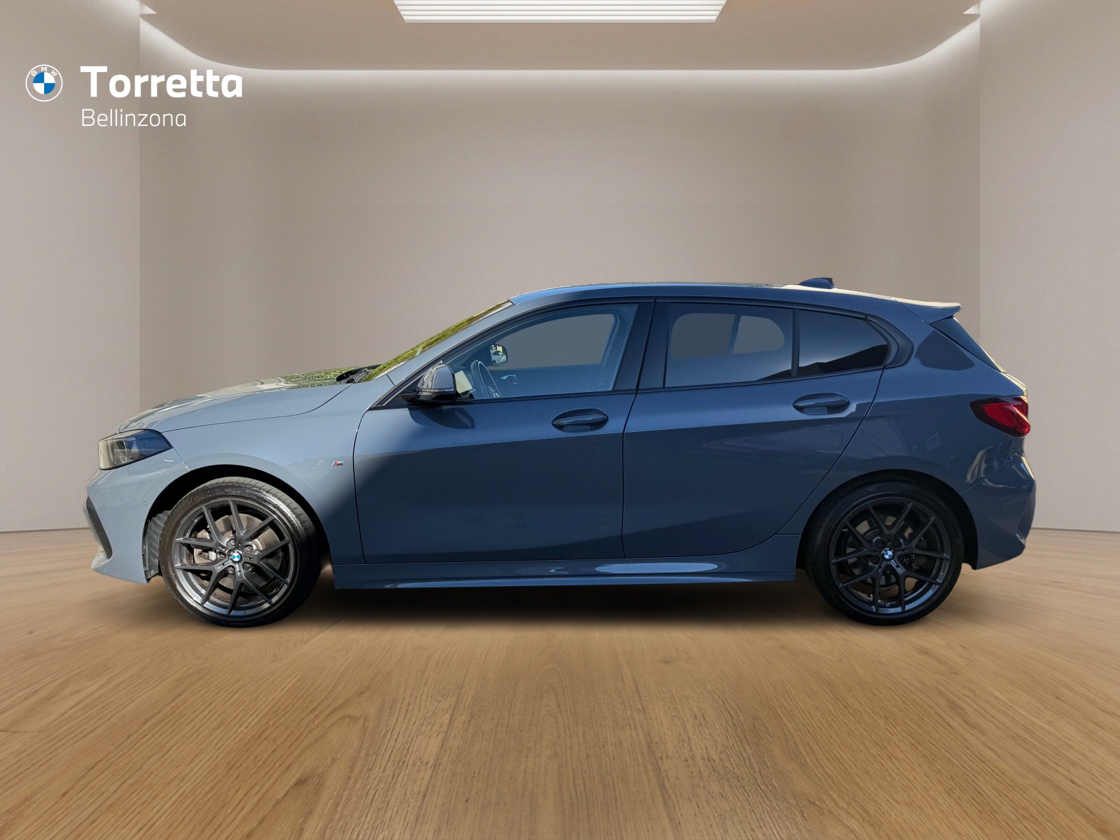 BMW 120d xDrive Steptronic M Sport-showroom-element-1