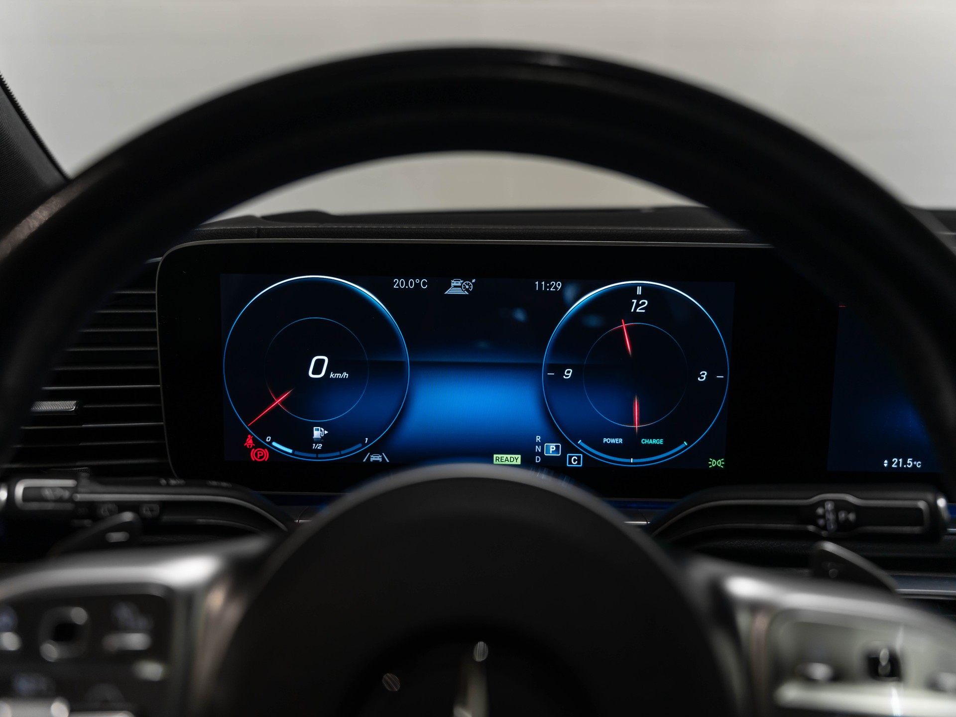 MERCEDES-BENZ GLE 450 4Matic AMG Line 9G-Tronic-image-36