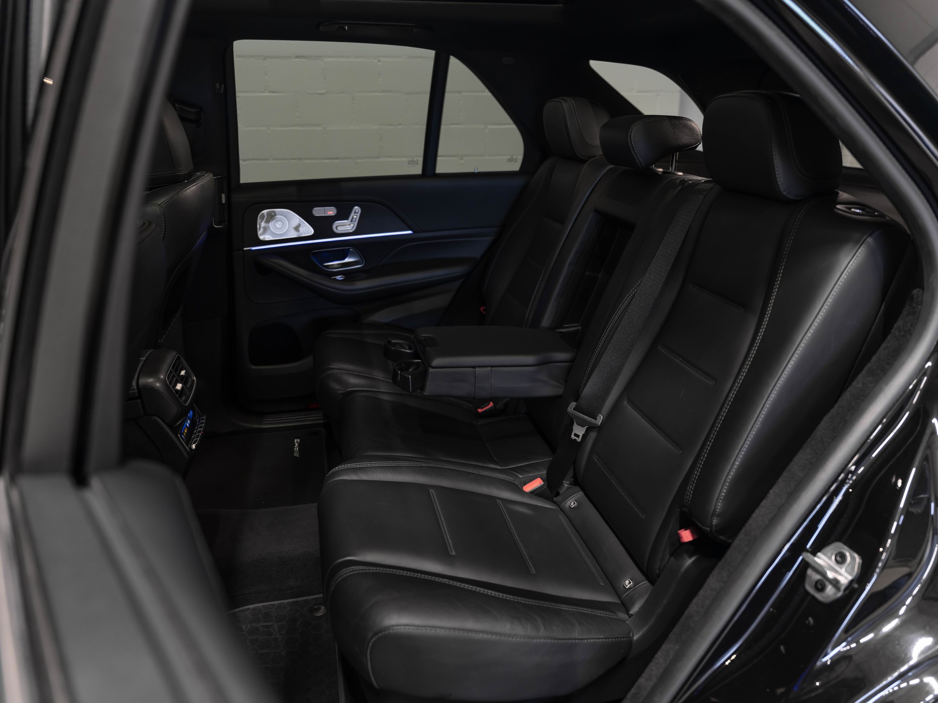 MERCEDES-BENZ GLE 450 4Matic AMG Line 9G-Tronic-image-15