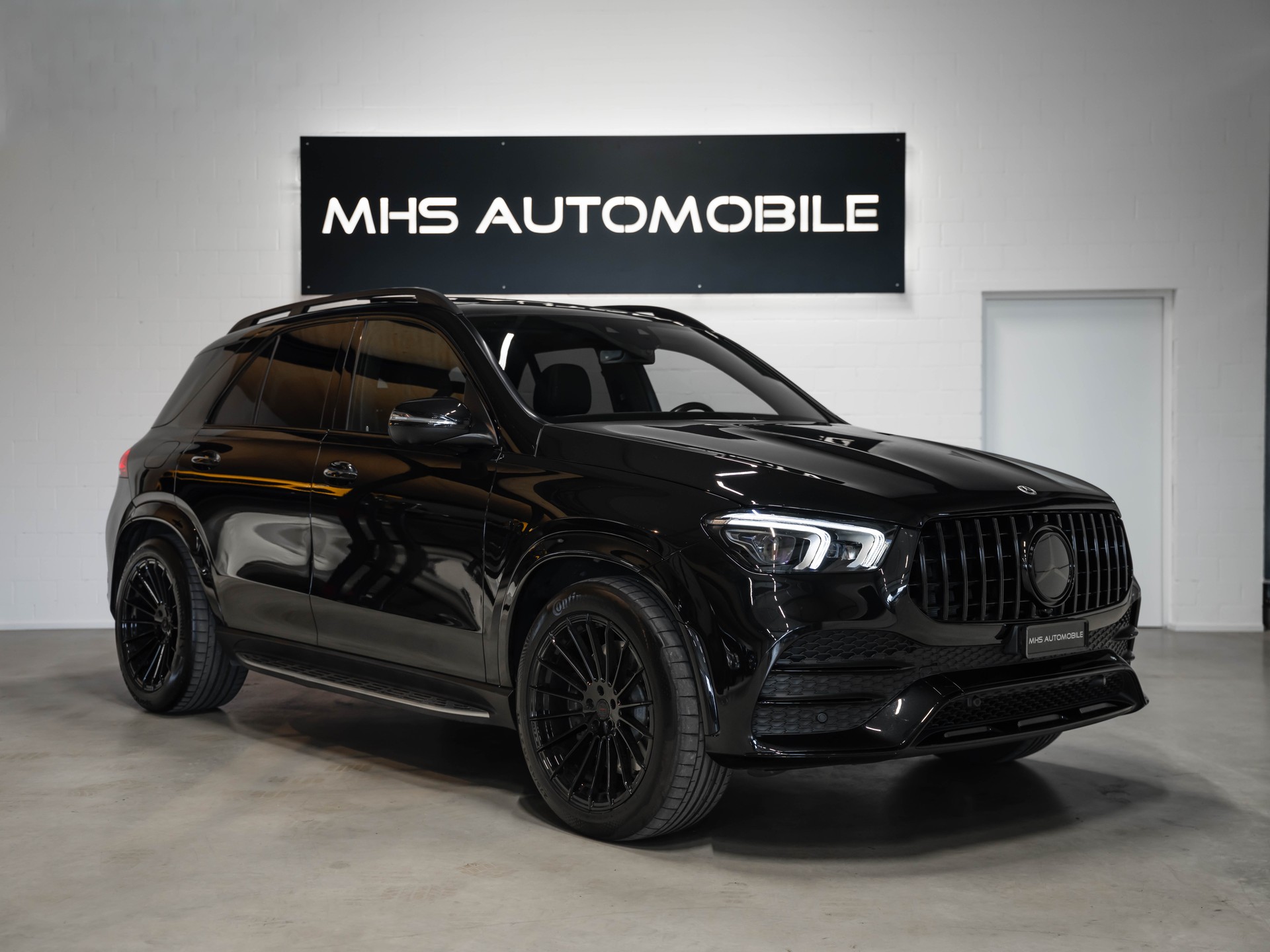 MERCEDES-BENZ GLE 450 4Matic AMG Line 9G-Tronic-image-5
