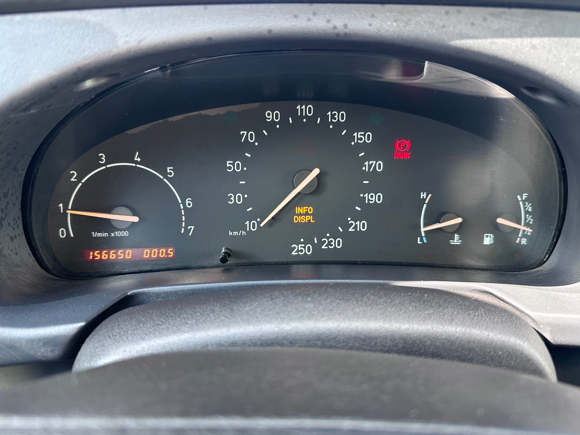 SAAB 900 S 2.0i-16-image-10