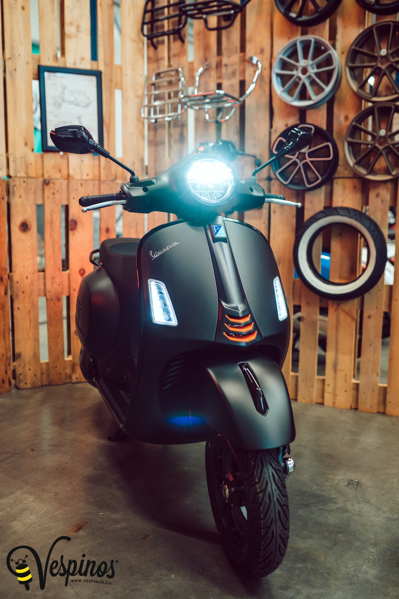 PIAGGIO Vespa GTS 125 Super Sport RST Euro 5+-image-12