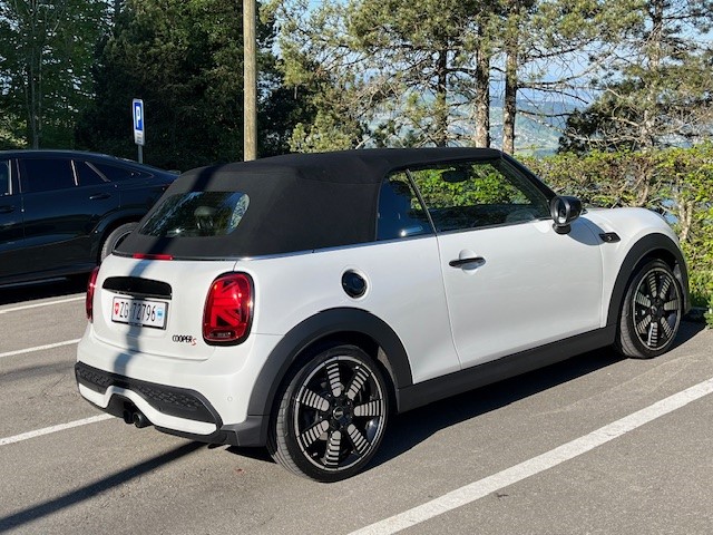 MINI Cooper S Cabriolet DKG 2023 / 9400 Km - Leasing Transfer-image-17