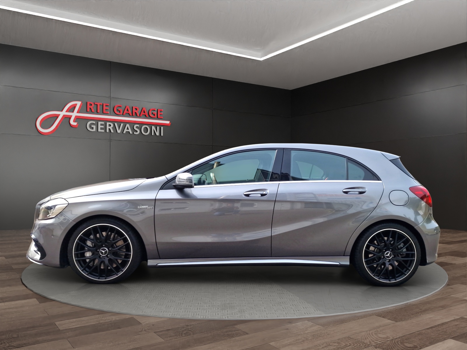 MERCEDES-BENZ A 45 AMG 4Matic-image-7
