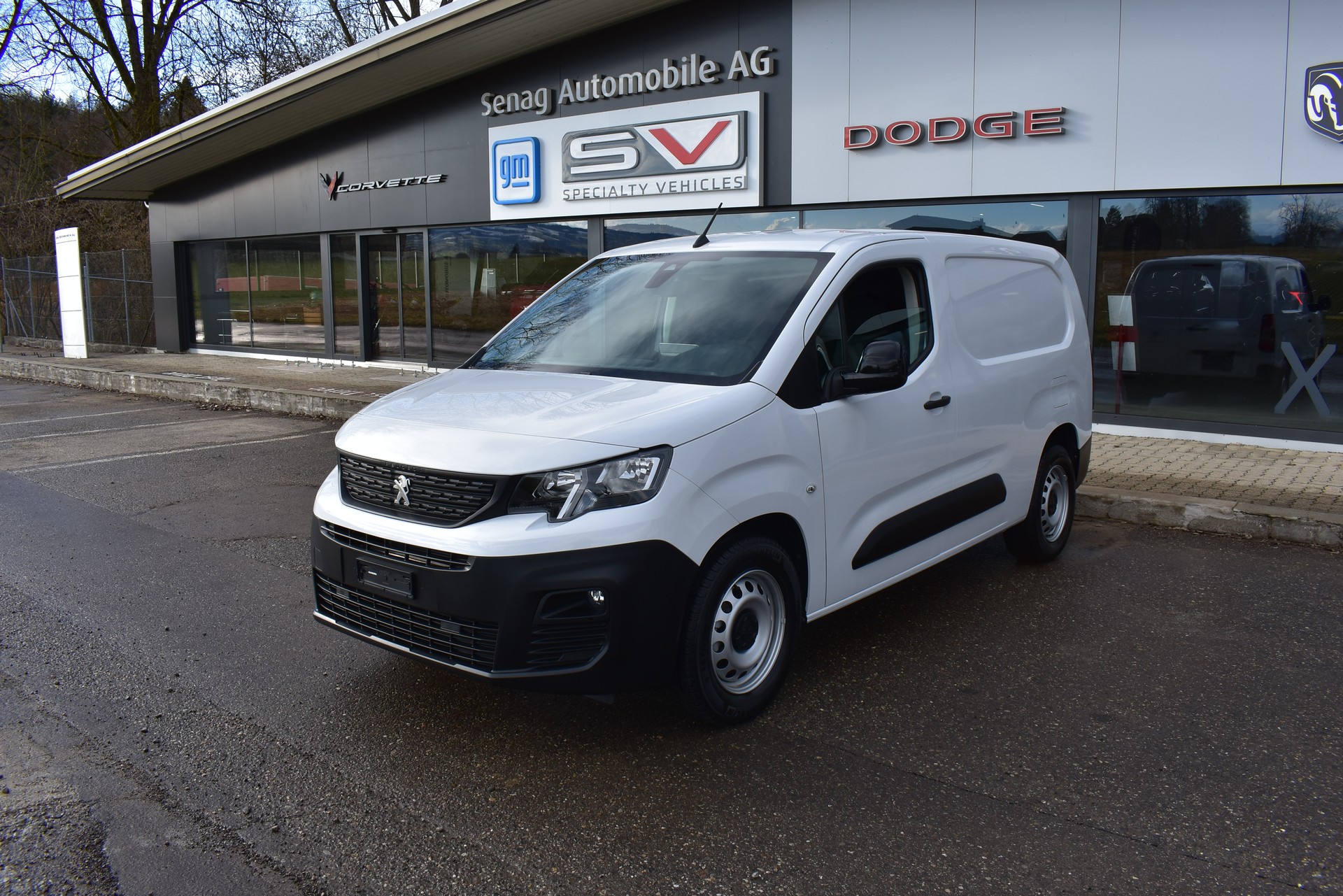PEUGEOT e-Partner Long 50kWh Premium