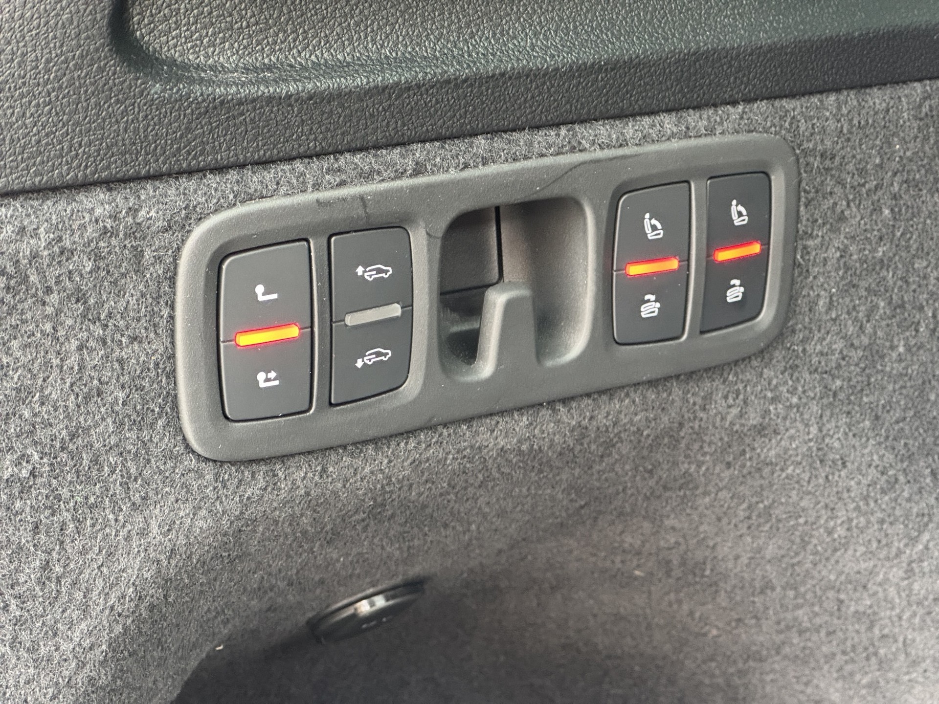 AUDI SQ7 TFSI quattro tiptronic-image-26