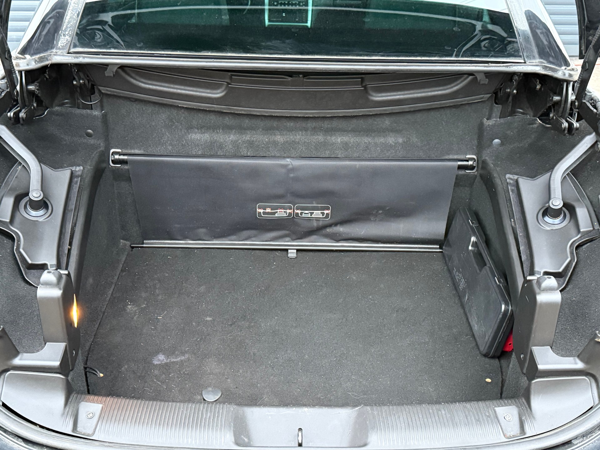 PEUGEOT 307 CC 2.0 16V-image-13