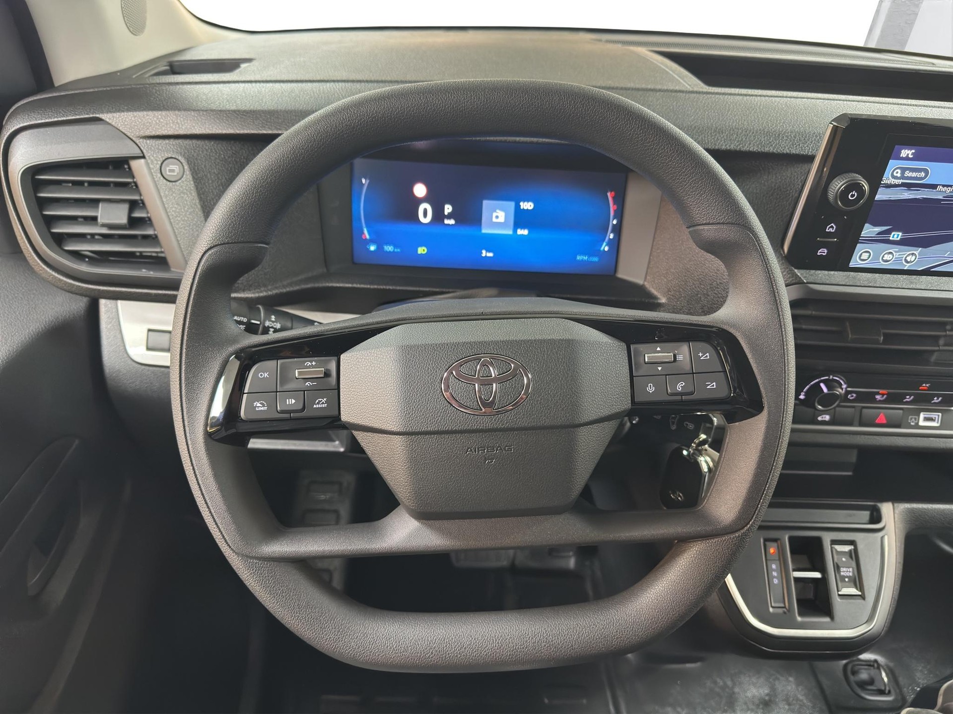 TOYOTA PROACE Van L1 2.2 D Advanced-image-10