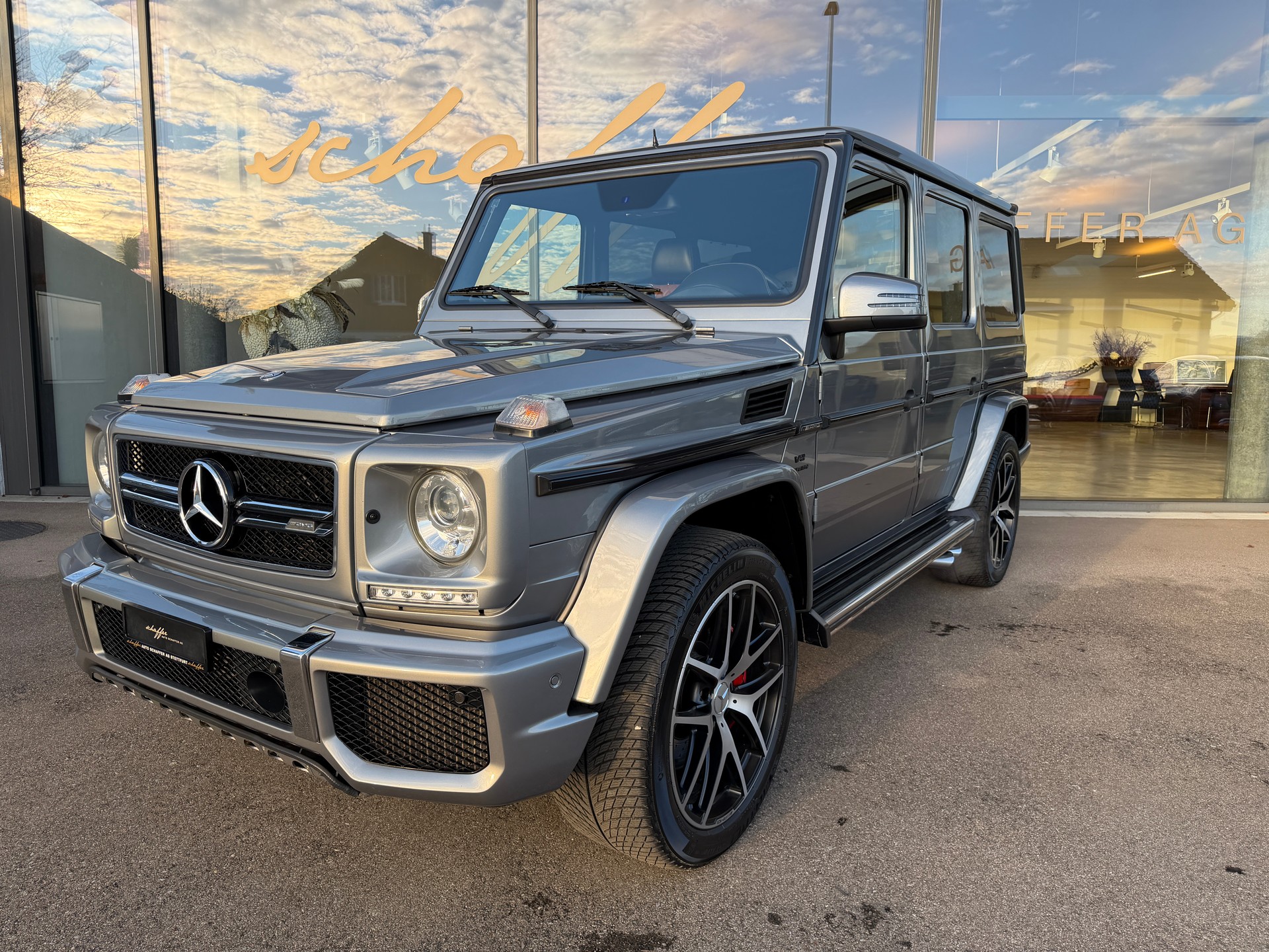 MERCEDES-BENZ G 63 AMG Edition 463 Speedshift Plus 7G-Tronic-showroom-element-1