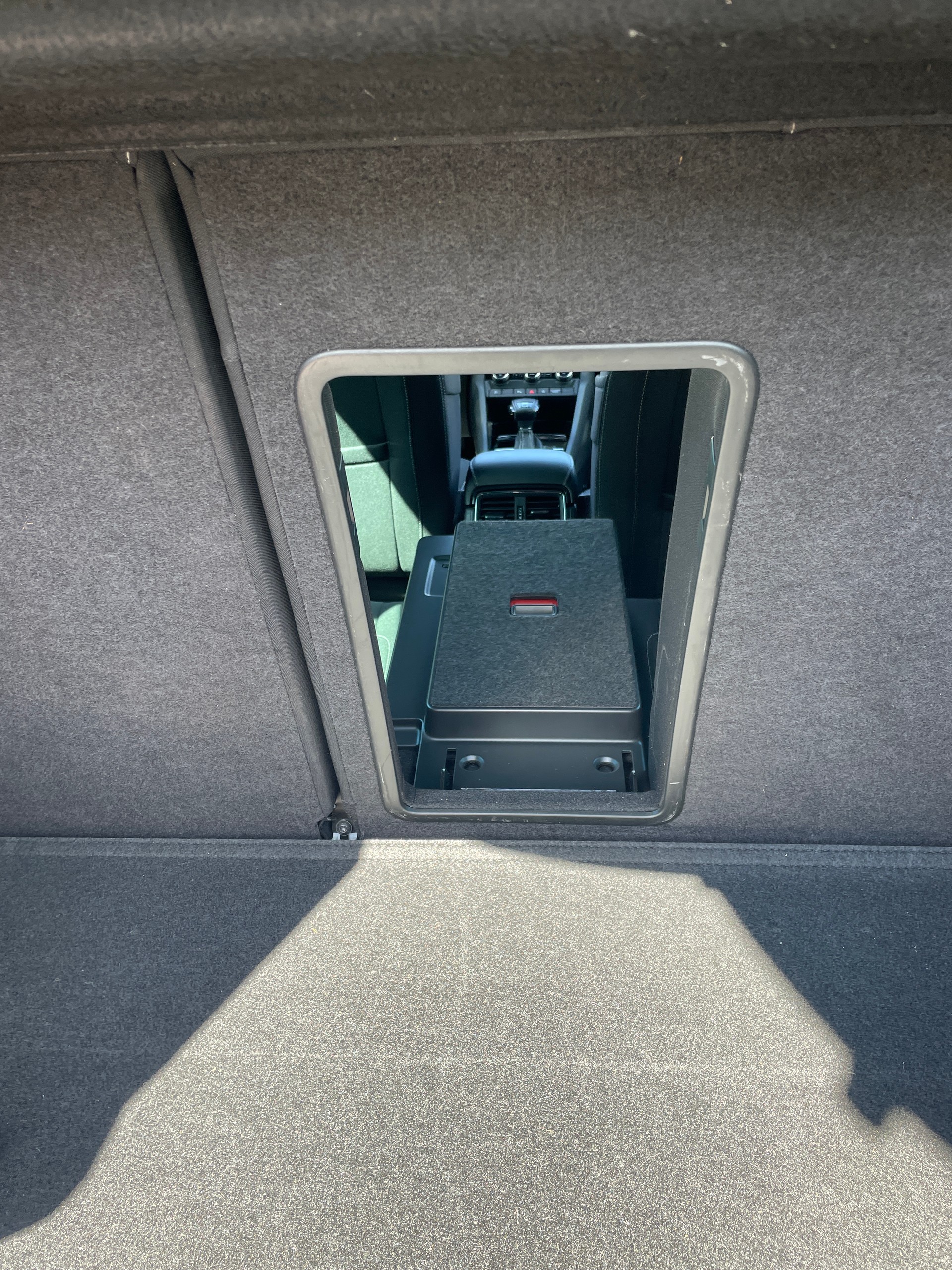 SKODA Karoq 2.0TDI SportLine 4x4-image-16
