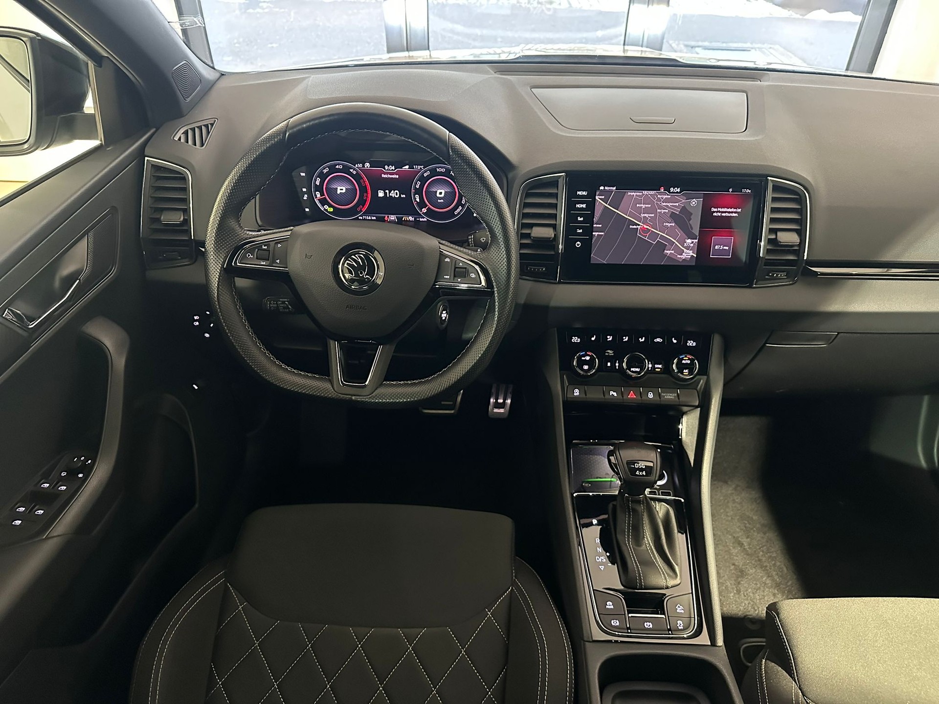 SKODA Karoq 2.0TDI SportLine 4x4-image-8